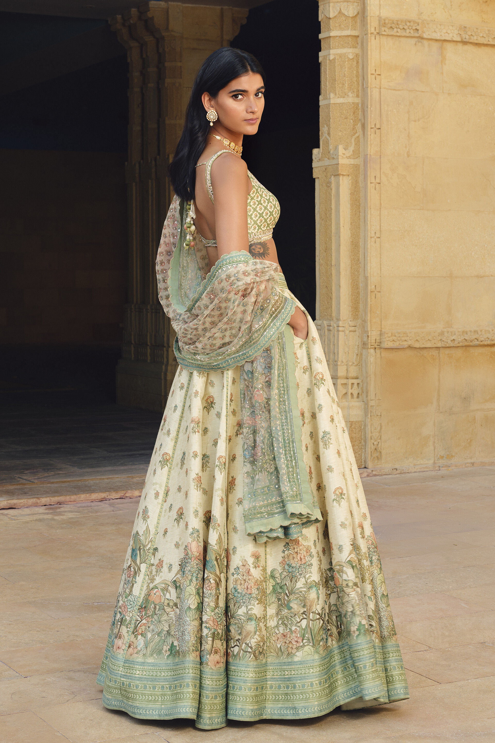 Fareeha Lehenga Set - Ivory