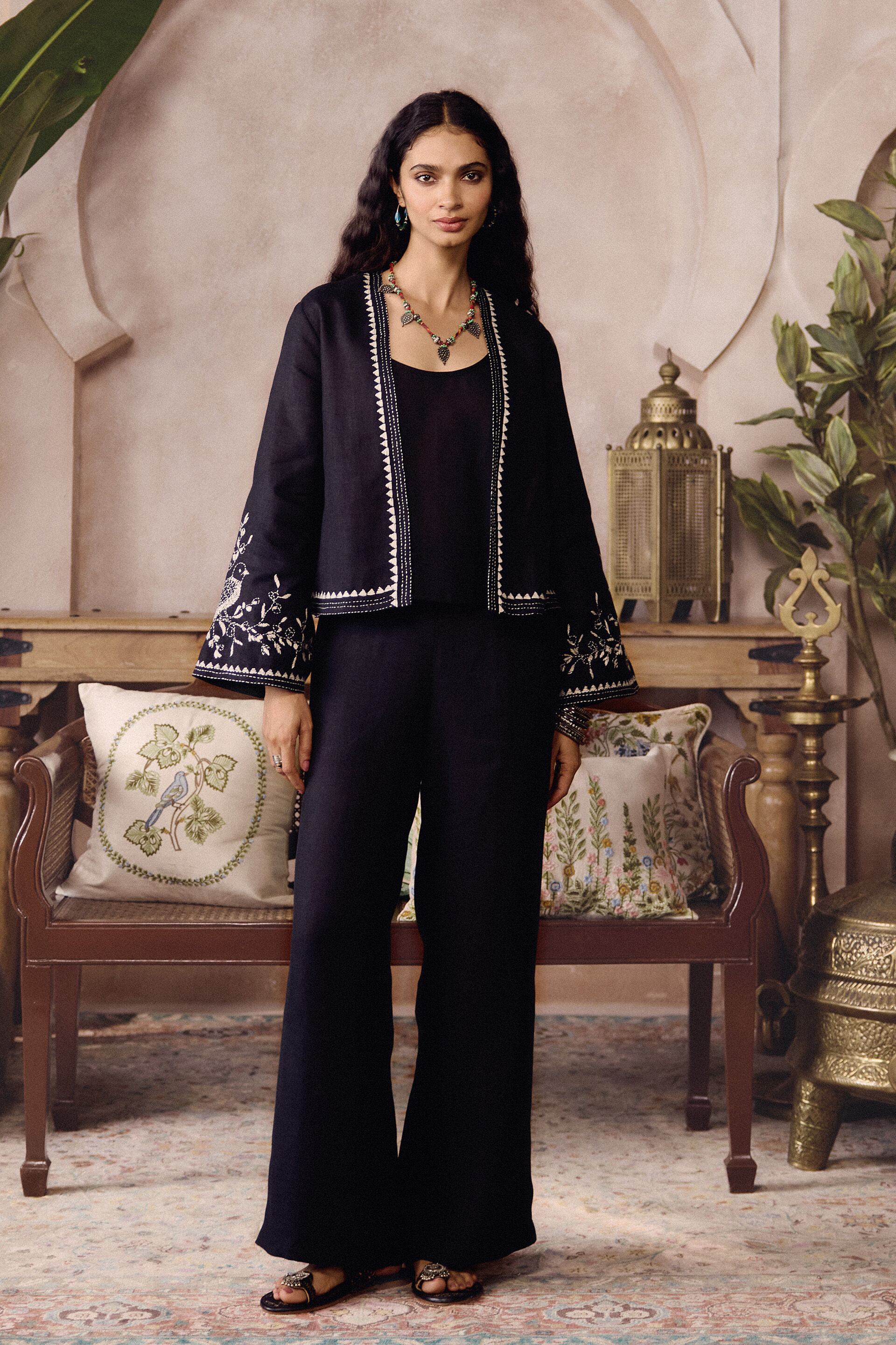 Selja Hand-embroidered Kantha Hemp Jacket Set - Black