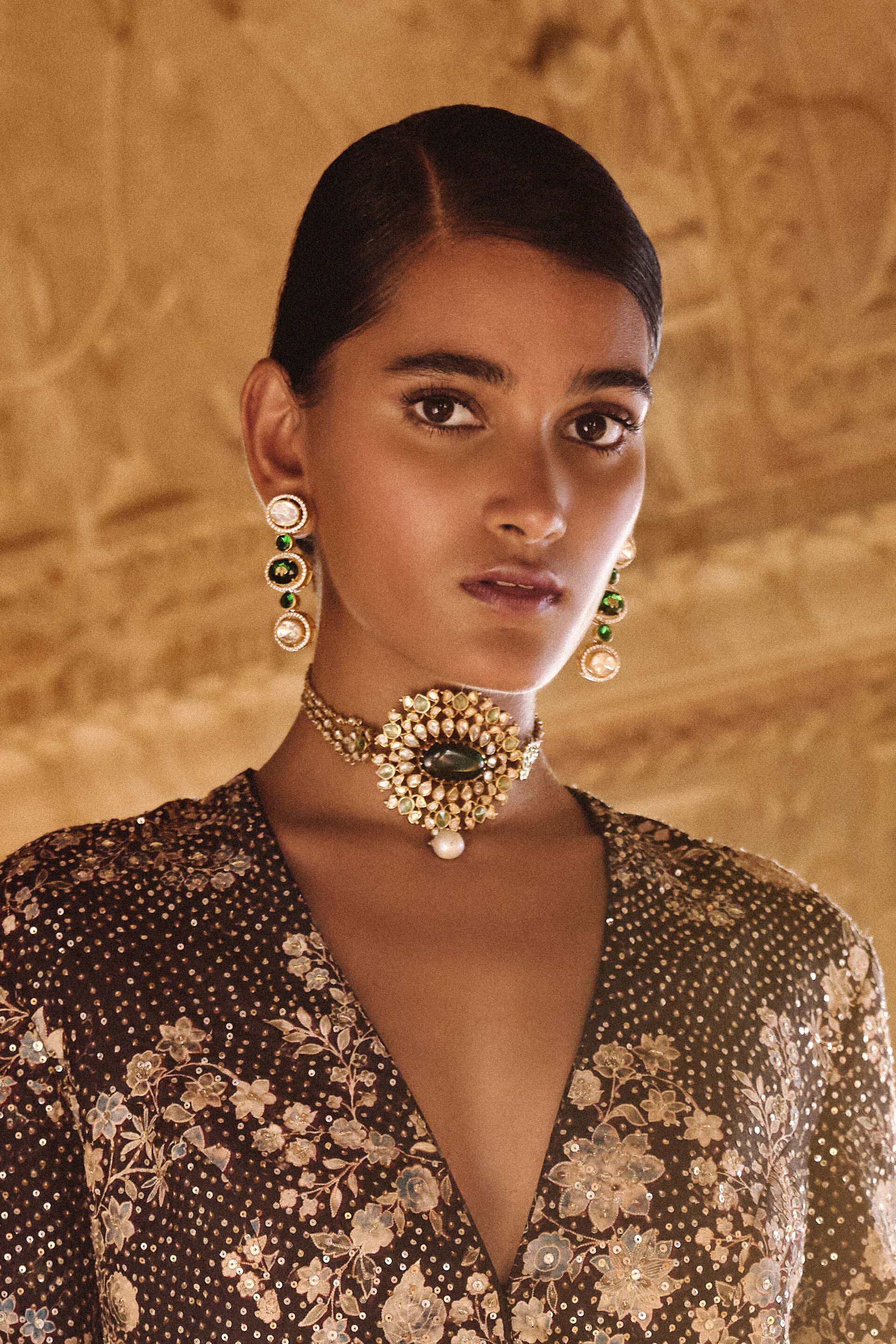 Ahalya Choker