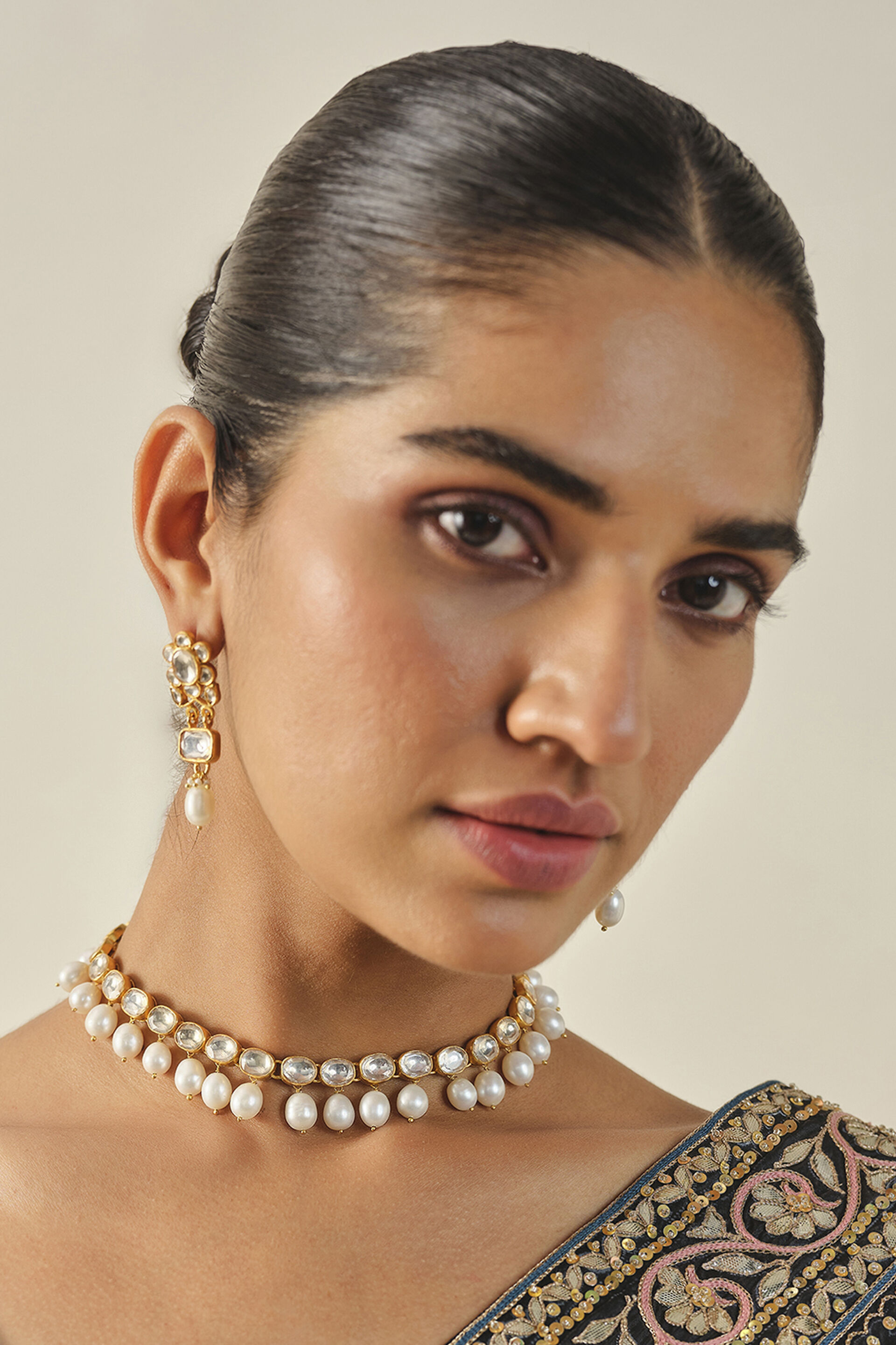 Kriti Necklace