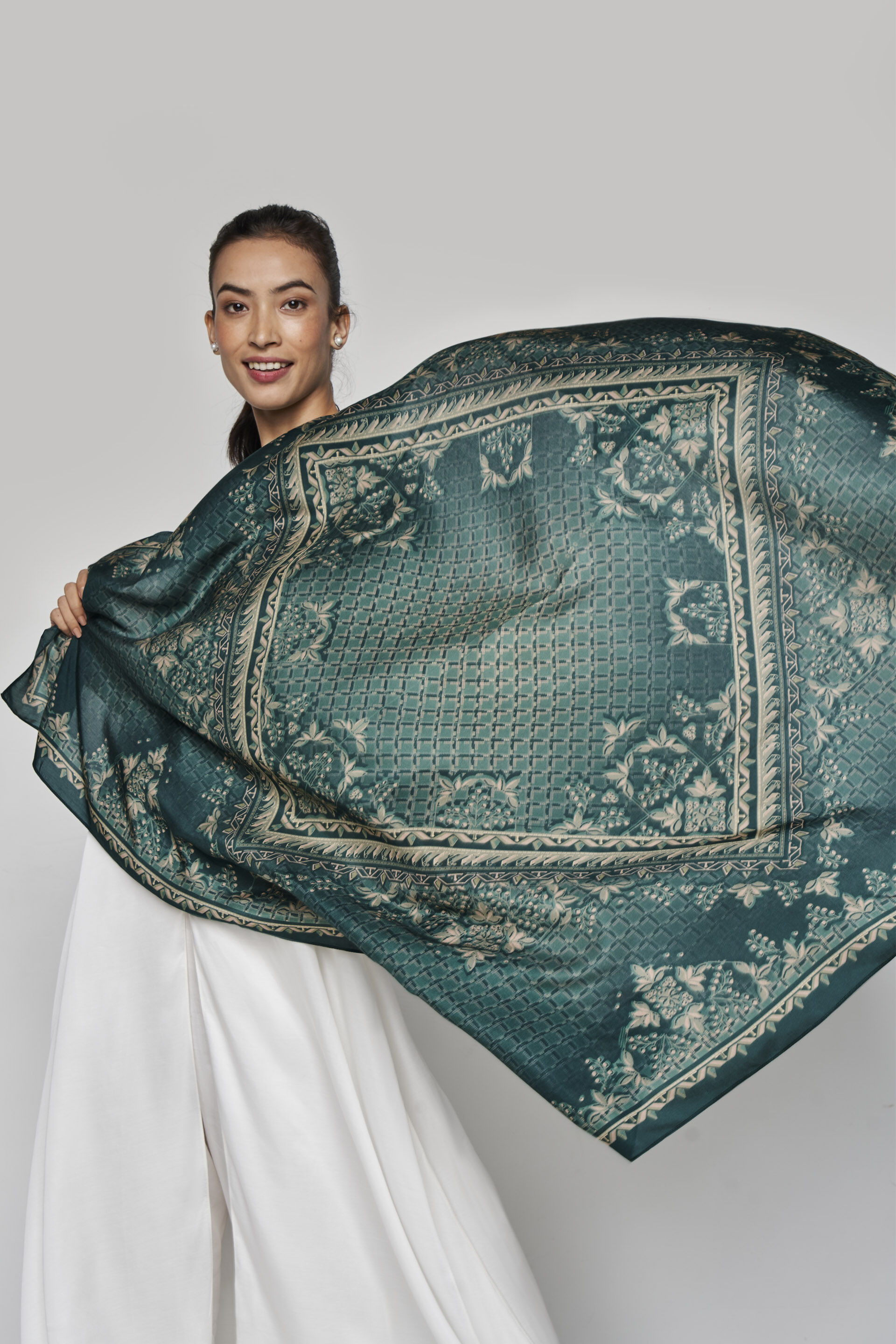 Anita dongre hotsell scarf