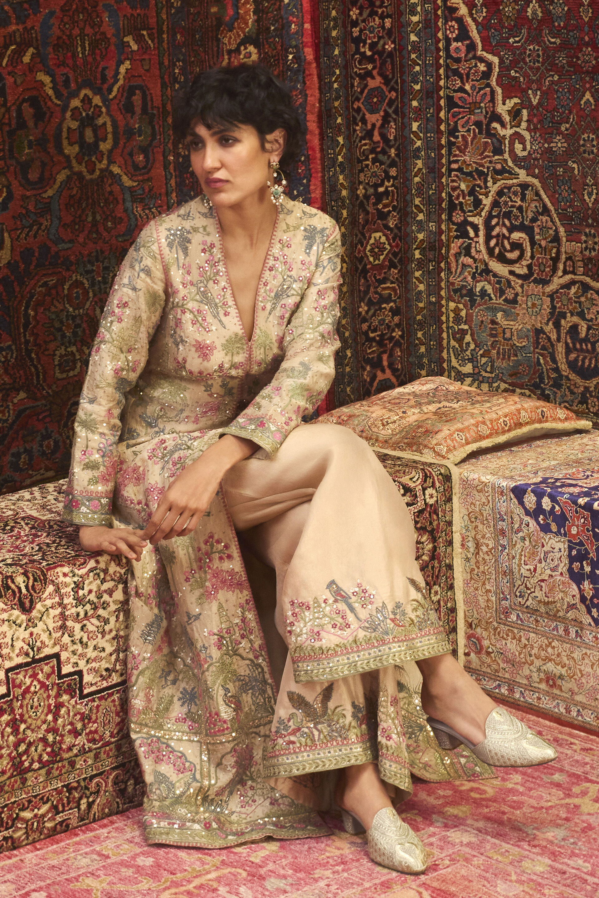 Sramana SEWA Hand-embroidered Jacket Set - Gold