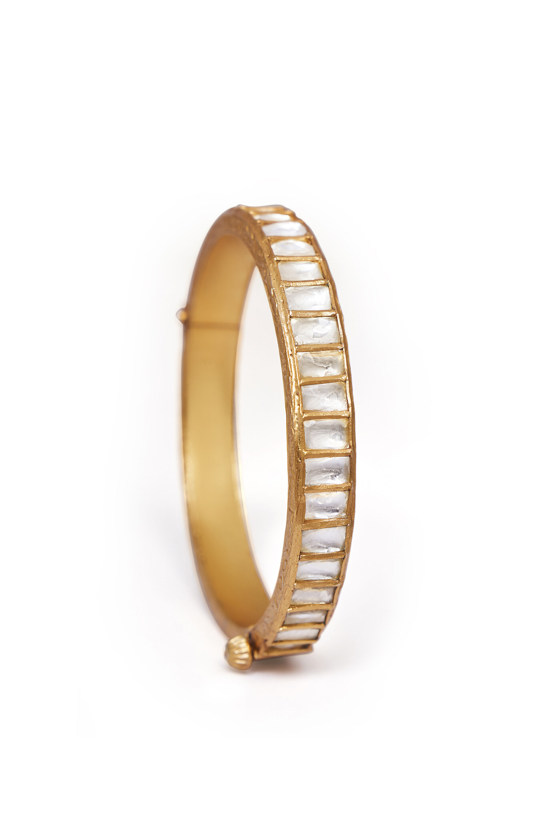 Aanamra Bangle
