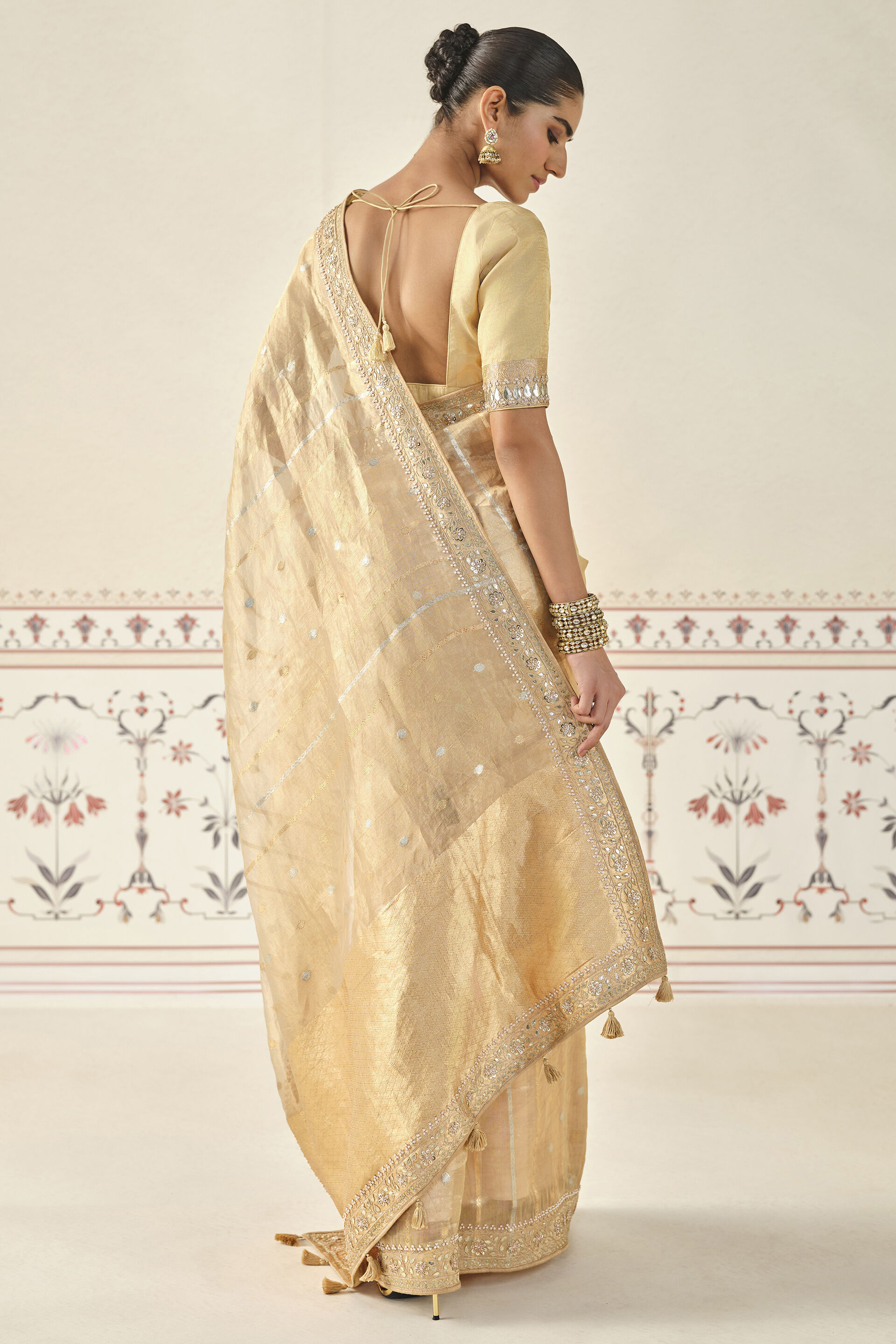 Aryahi Handwoven Benarasi Saree Set - Gold, Gold, image 5