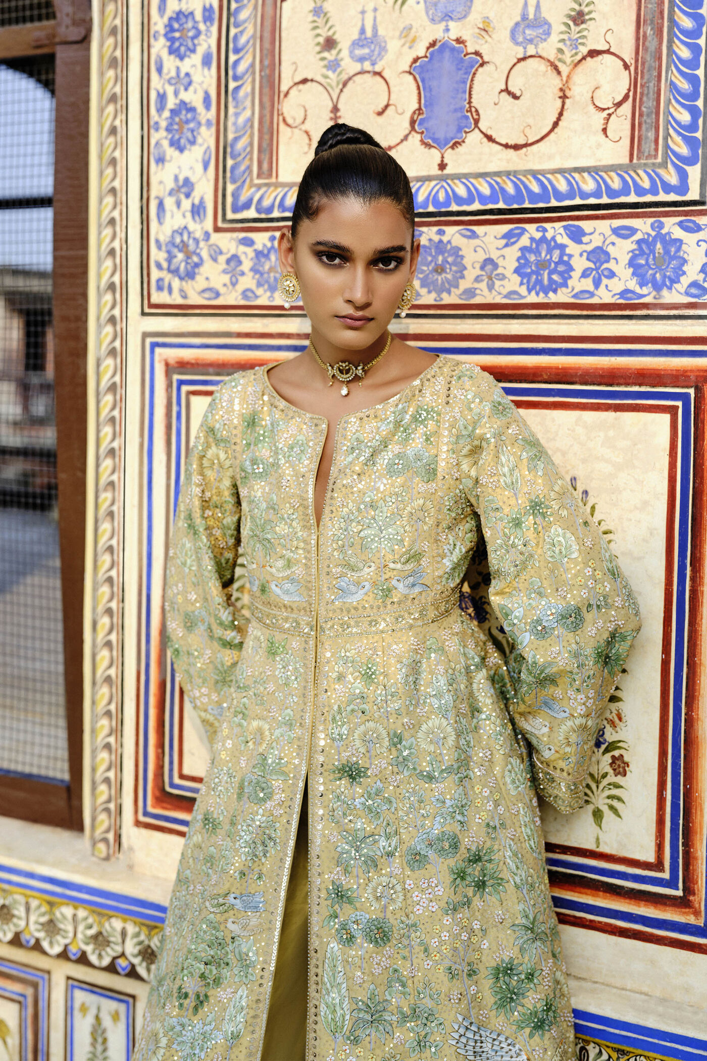 Buy Designer Avasa Hand-painted Pichhwai Silk Jacket Set – Gold