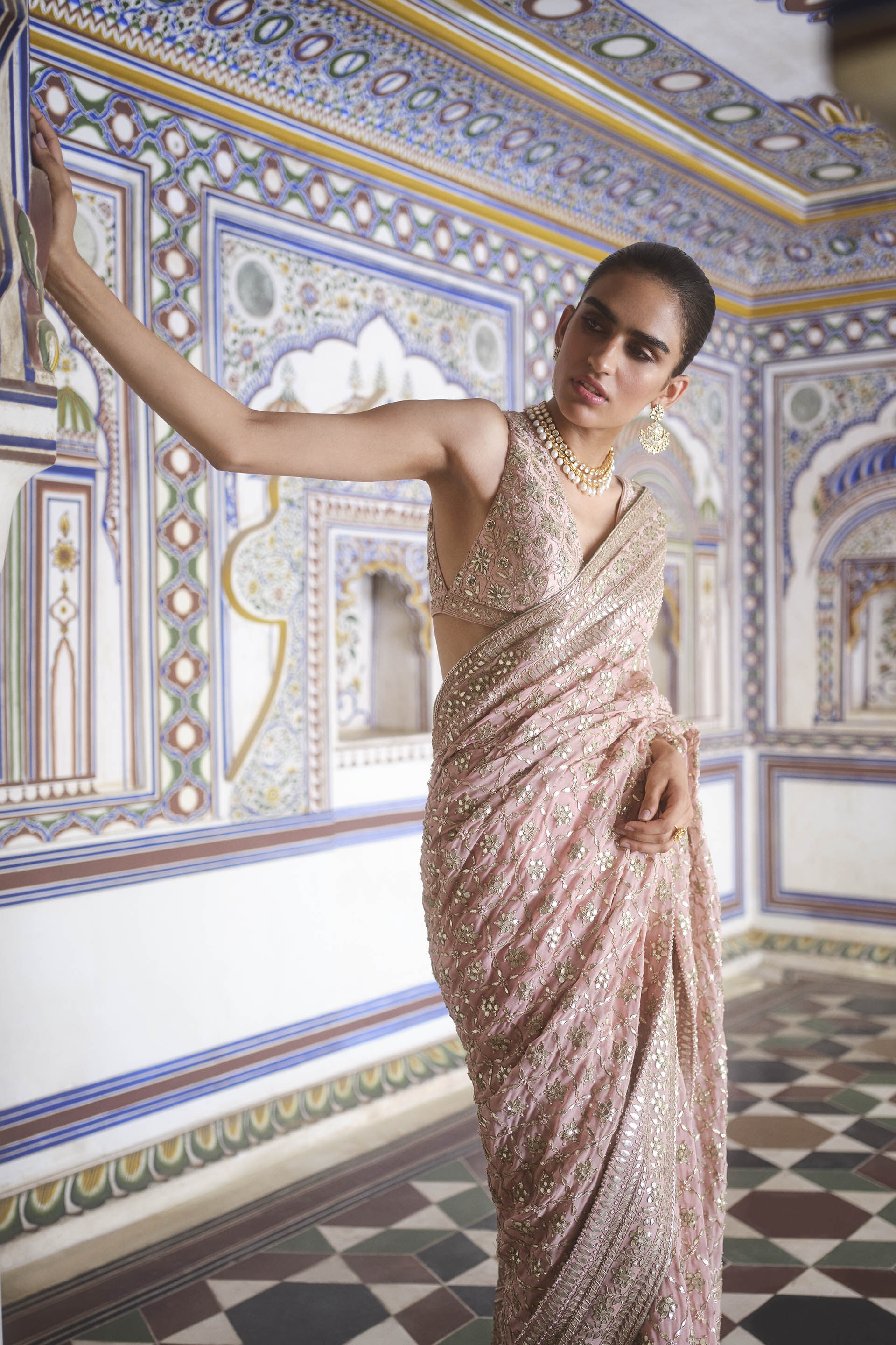 And website anita dongre online