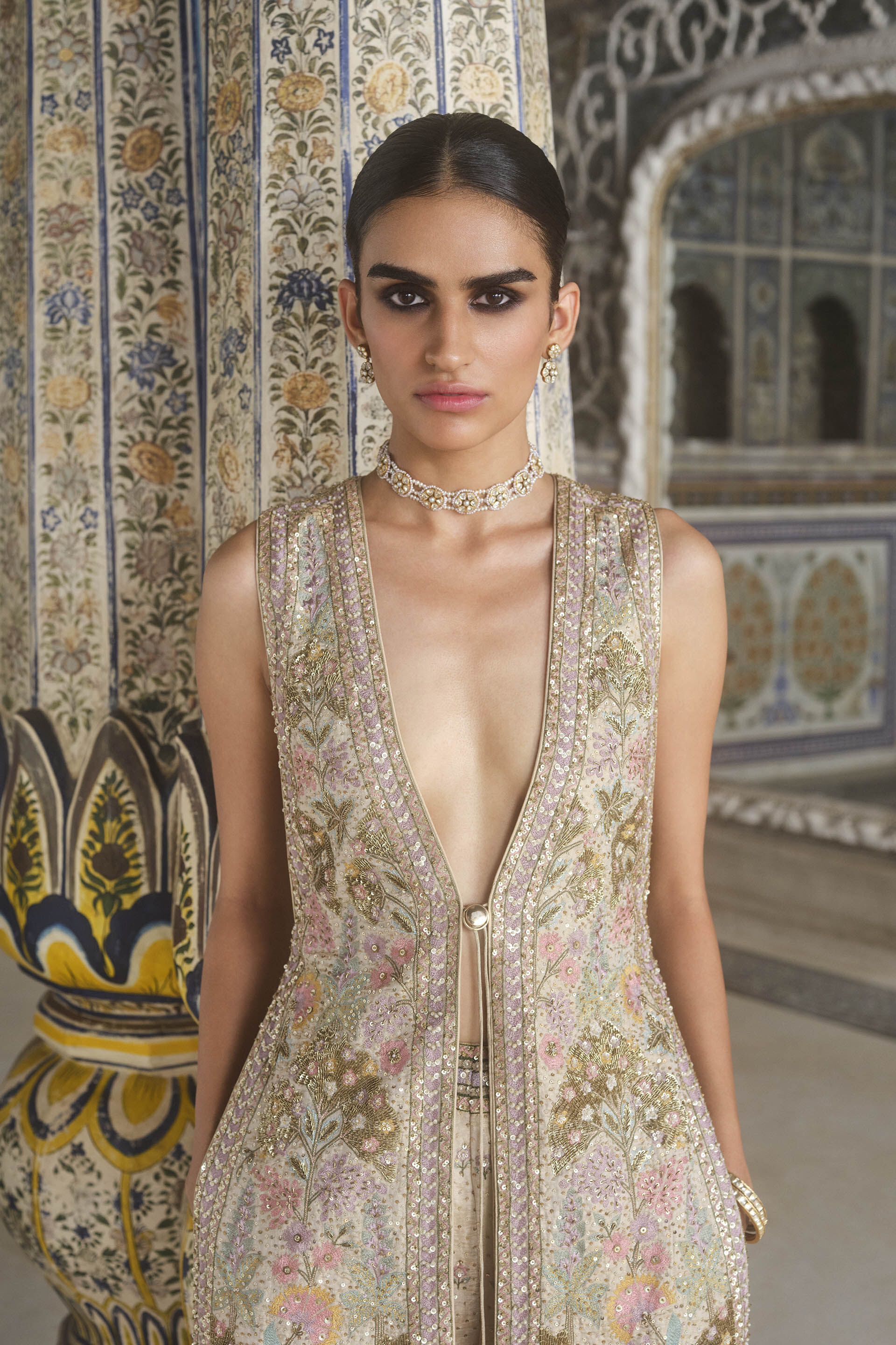 Suramya Embroidered Silk Tabard Set - Gold