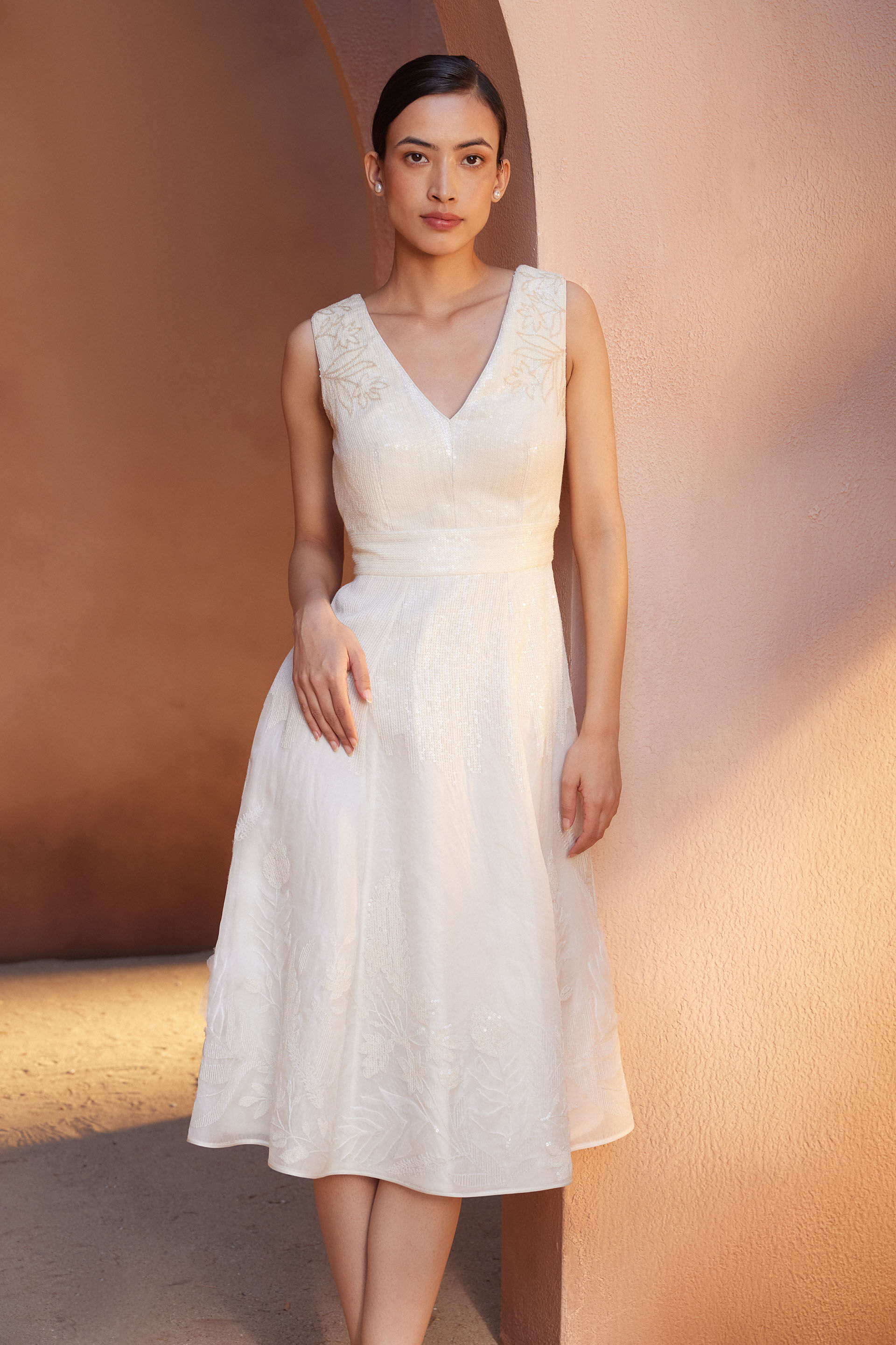 Anita dongre white dress cheap