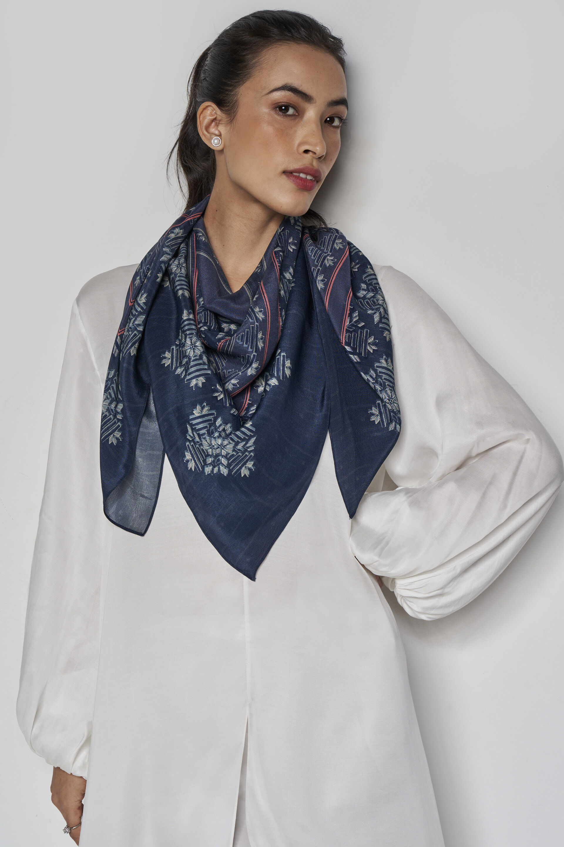 Anita shop dongre scarf