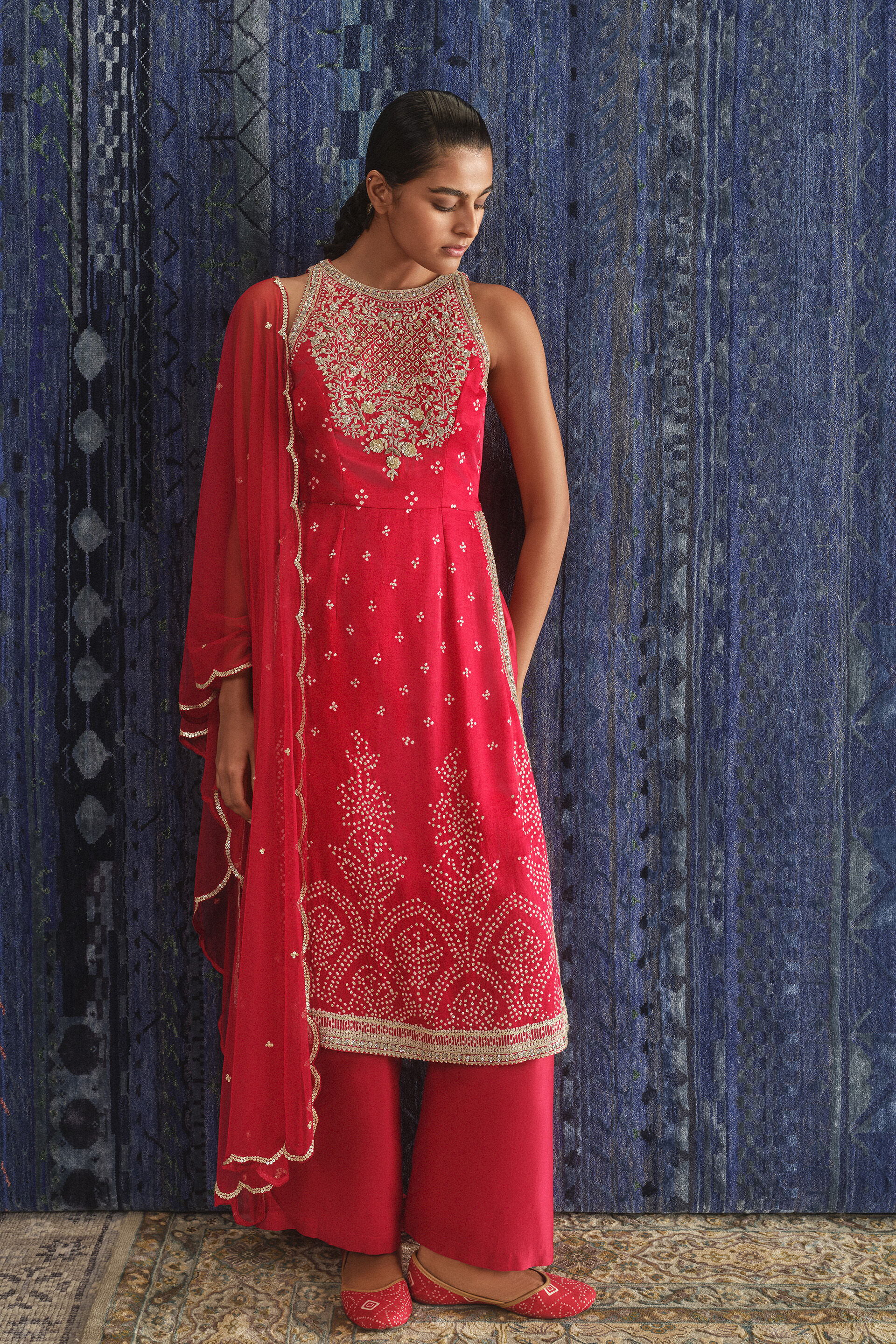 Lohini Handcrafted Bandhani Silk Suit Set - Red