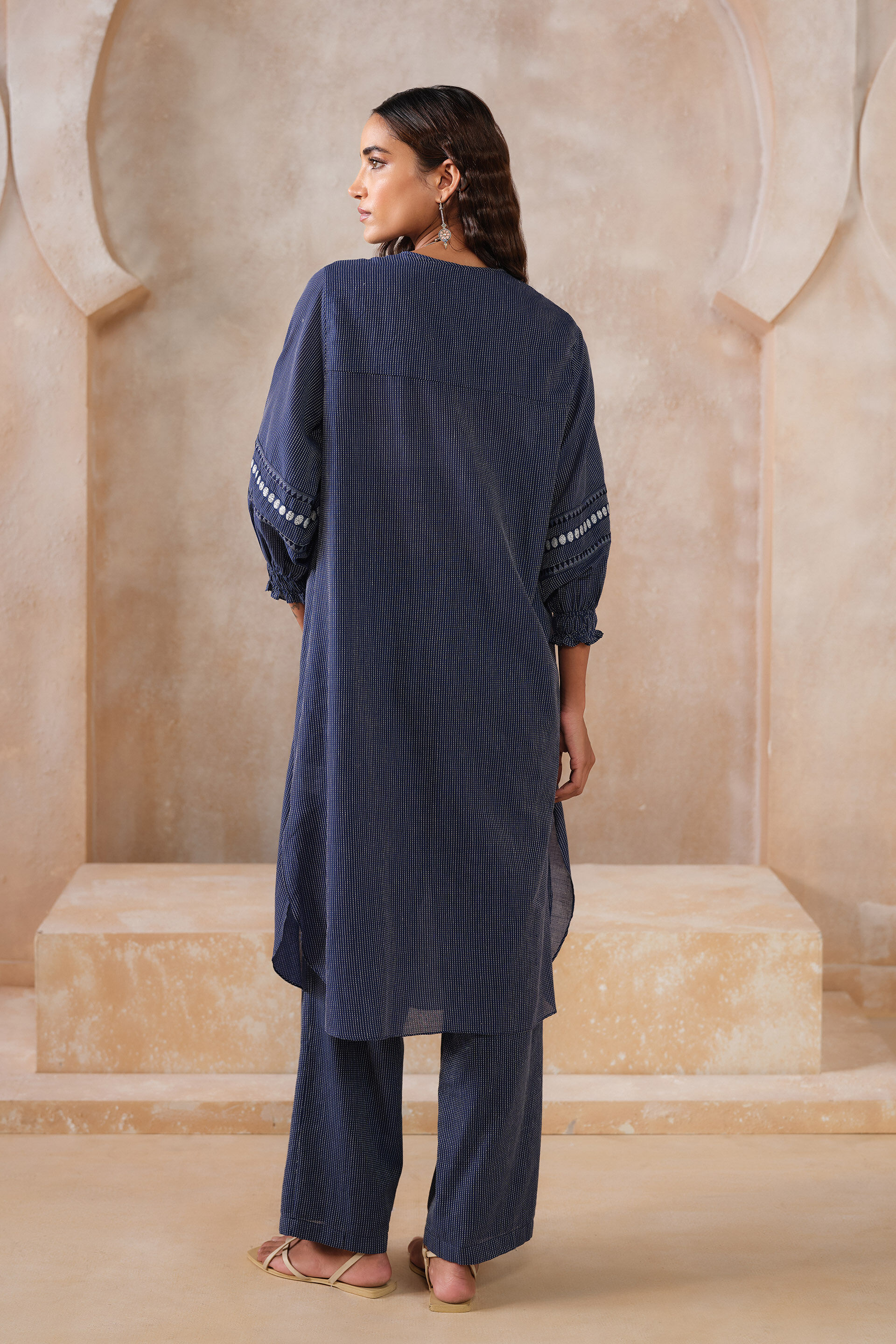 Claramay Handwoven Kurta Set - Indigo