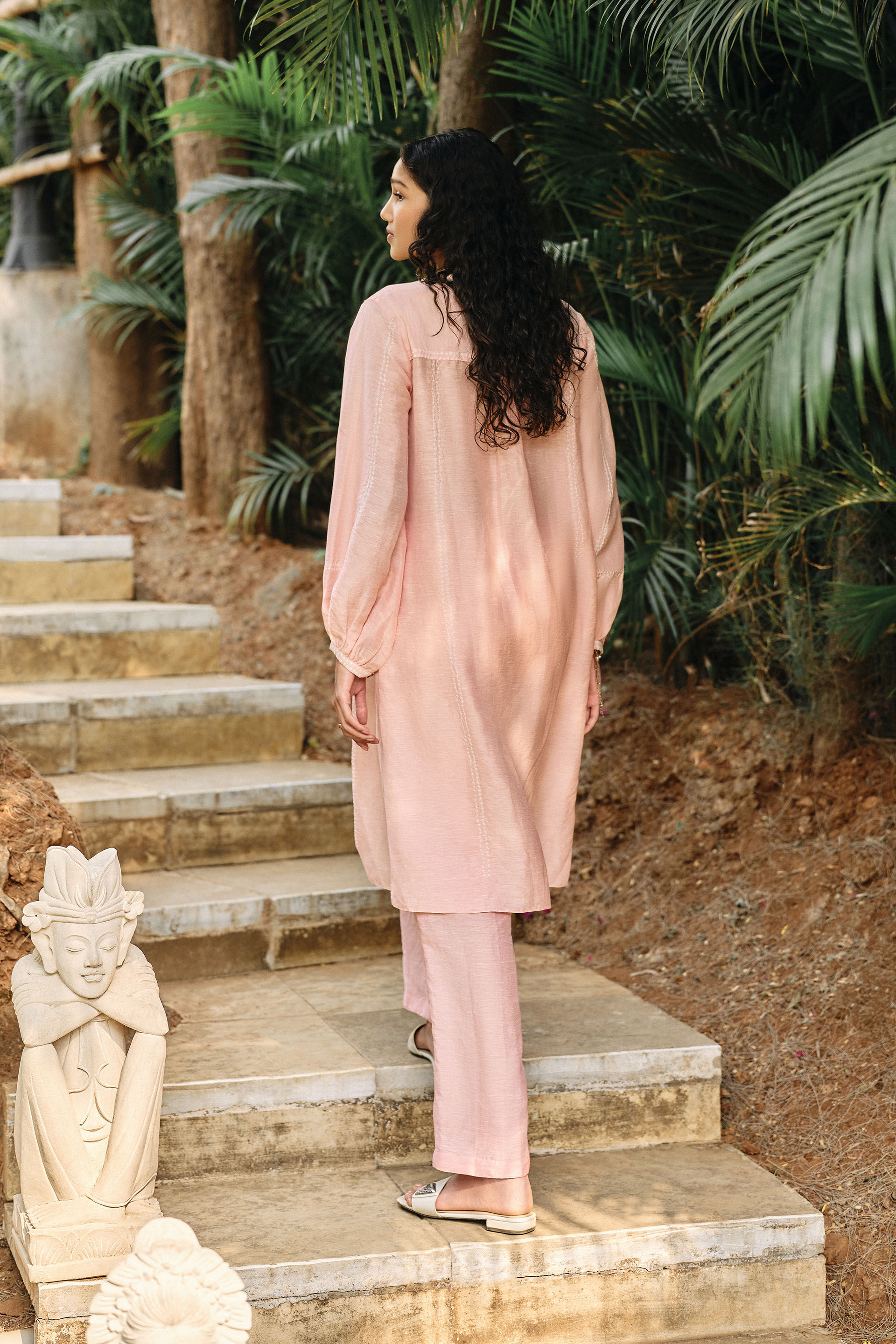 Panorama Handcrafted Bandhani Linen Coord - Blush
