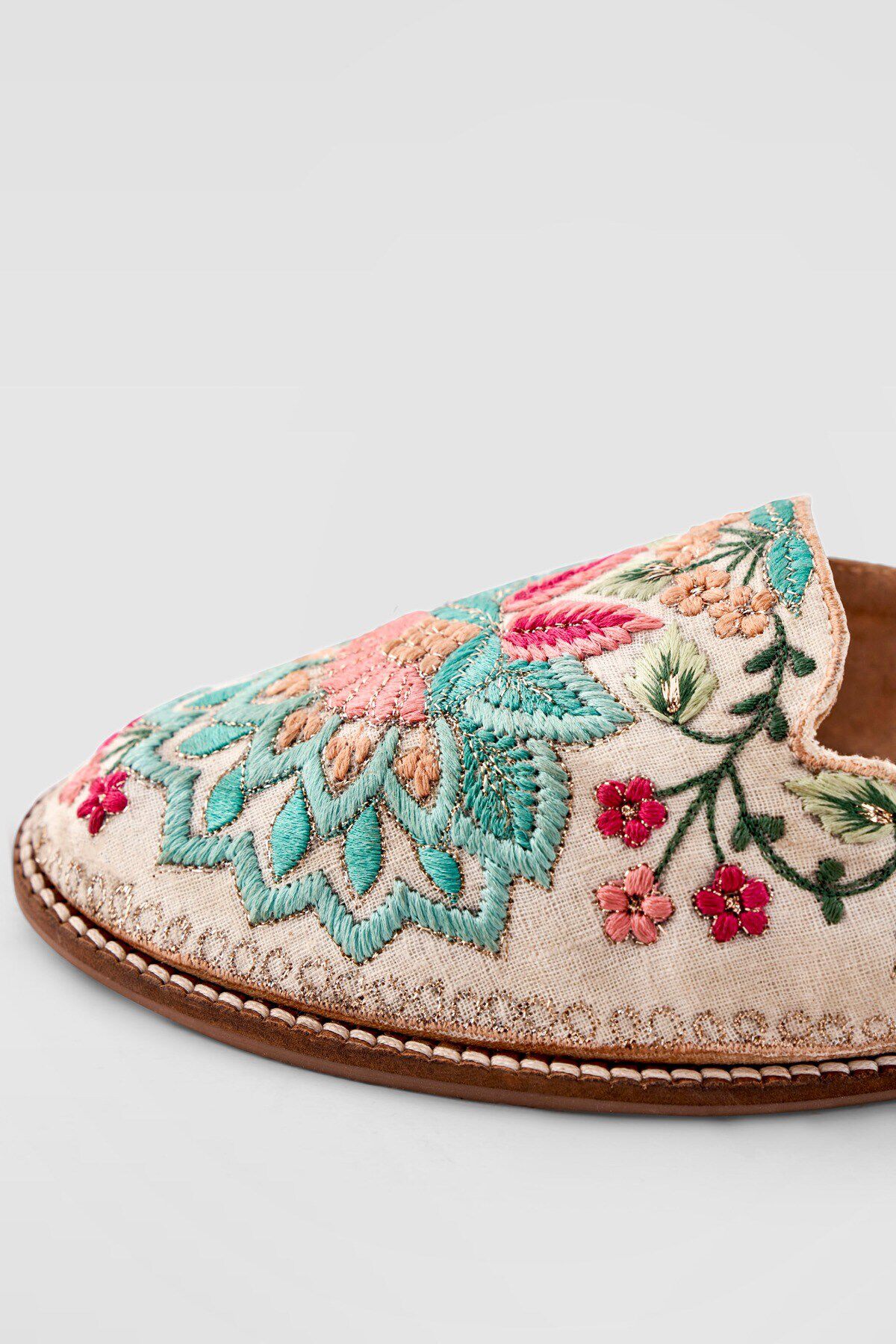 Nargis Embroidered Mojris - Multi Color, Multi, image 7