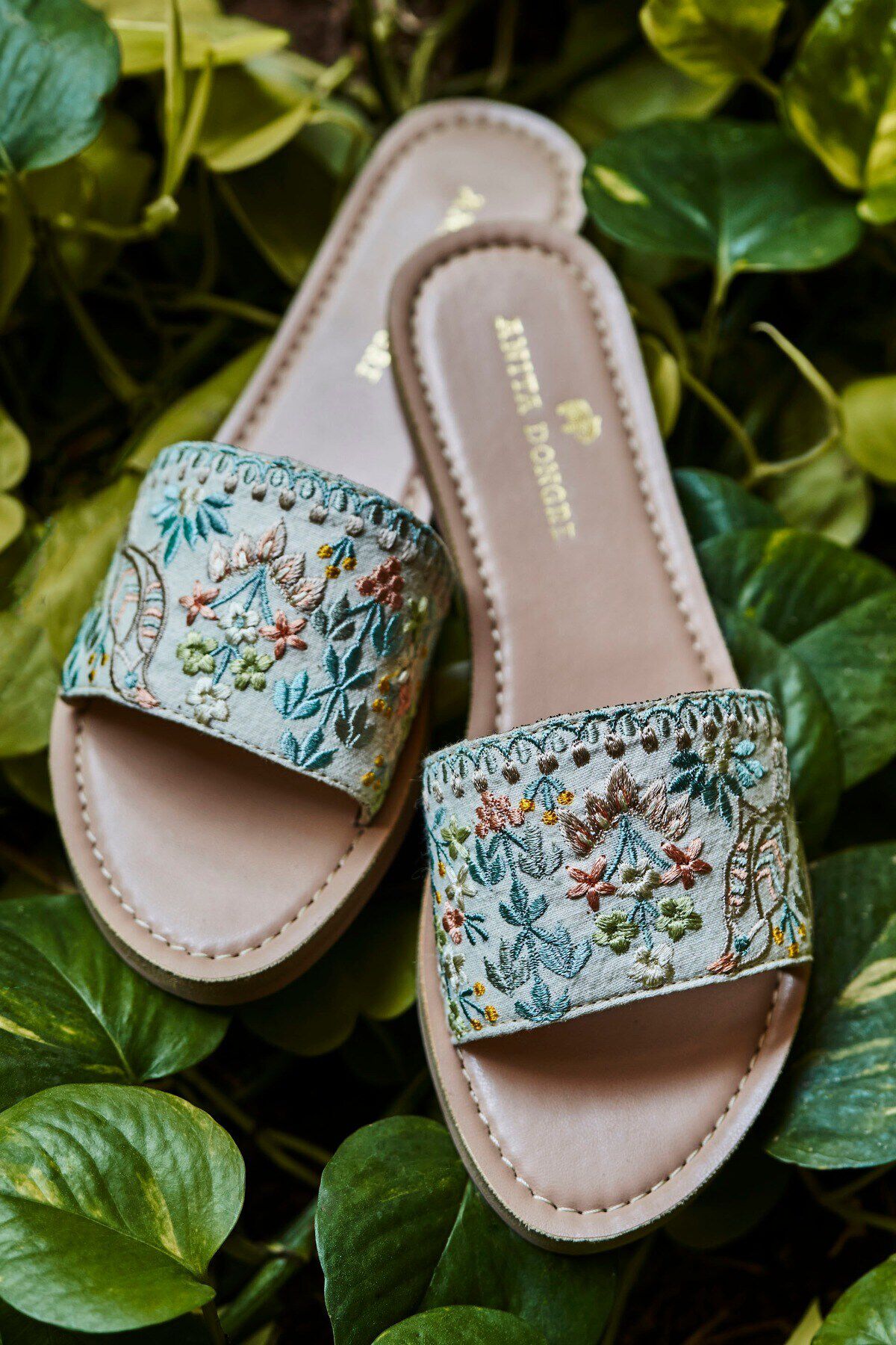 Womens sliders designer sale cheap