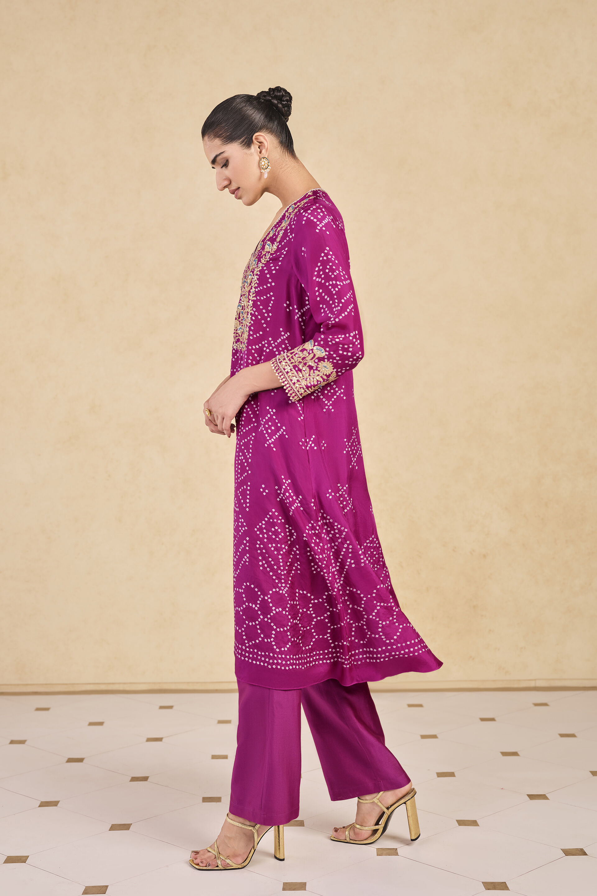 Johona&nbsp;Handcrafted Bandhani Silk Kurta Set - Purple