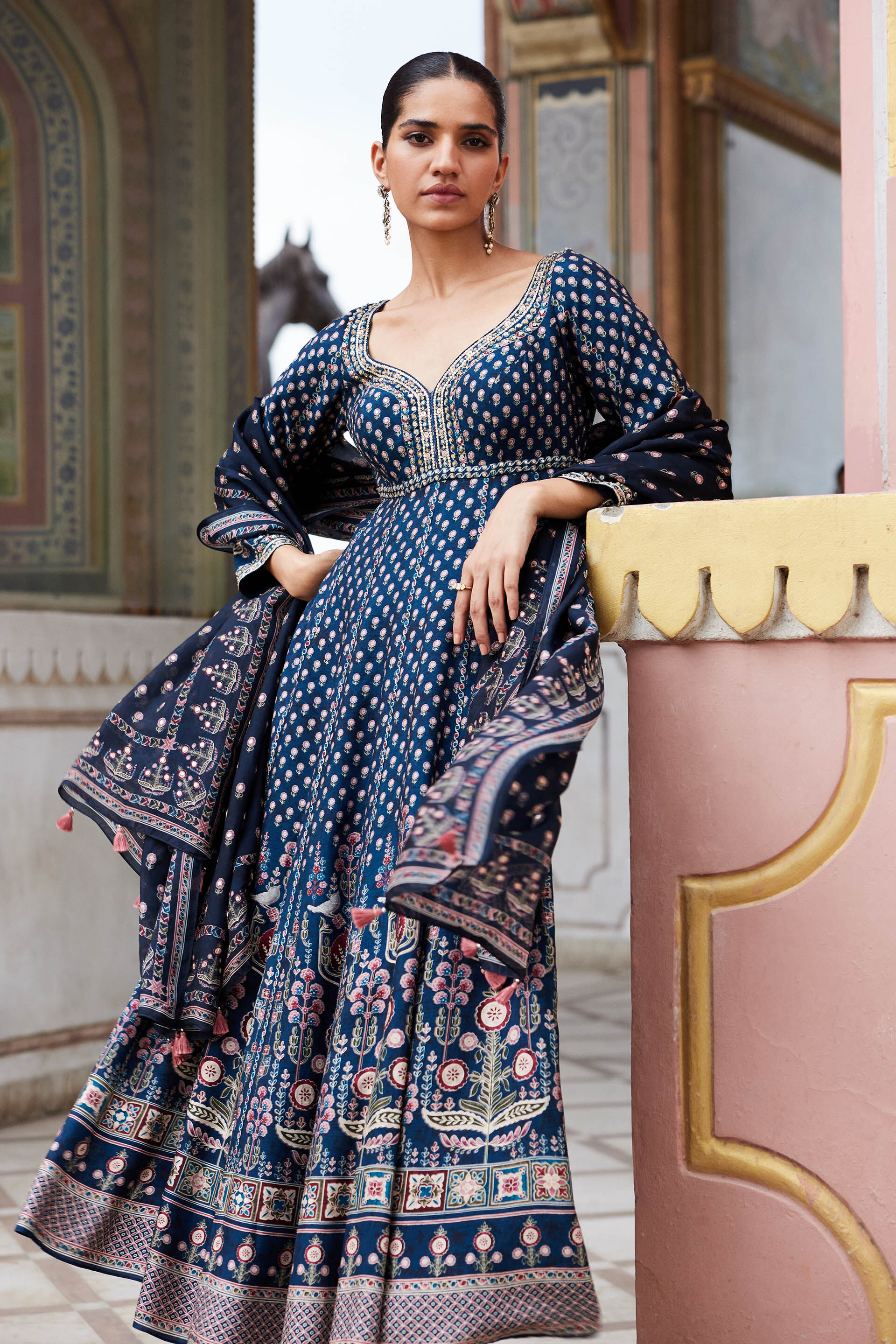 Anita dongre cheap anarkali collection