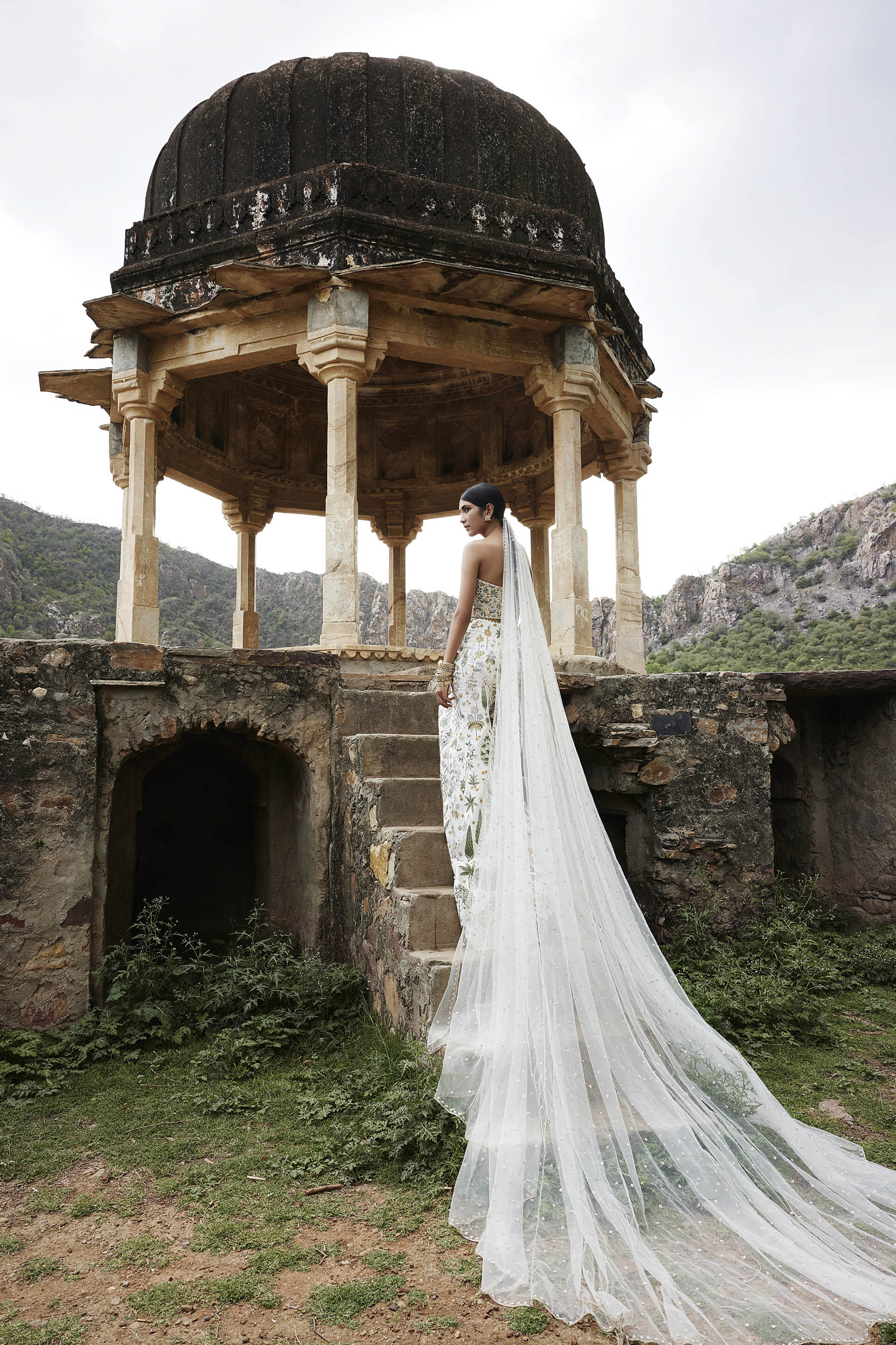 Urvara Hand-painted Pichhwai Silk Skirt Set - Ivory