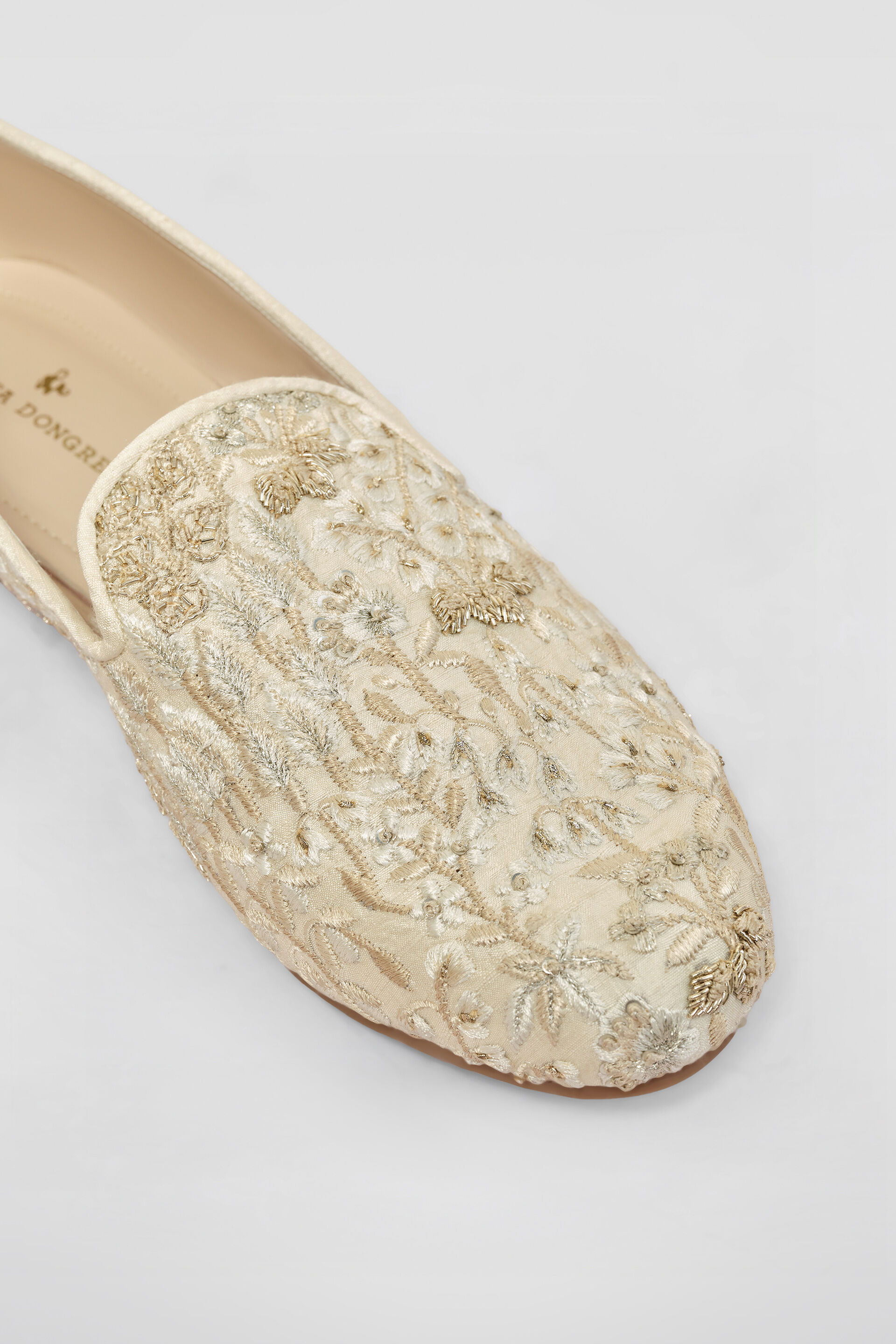 Shahzain Hand-embroidered Silk Mojris - Ivory