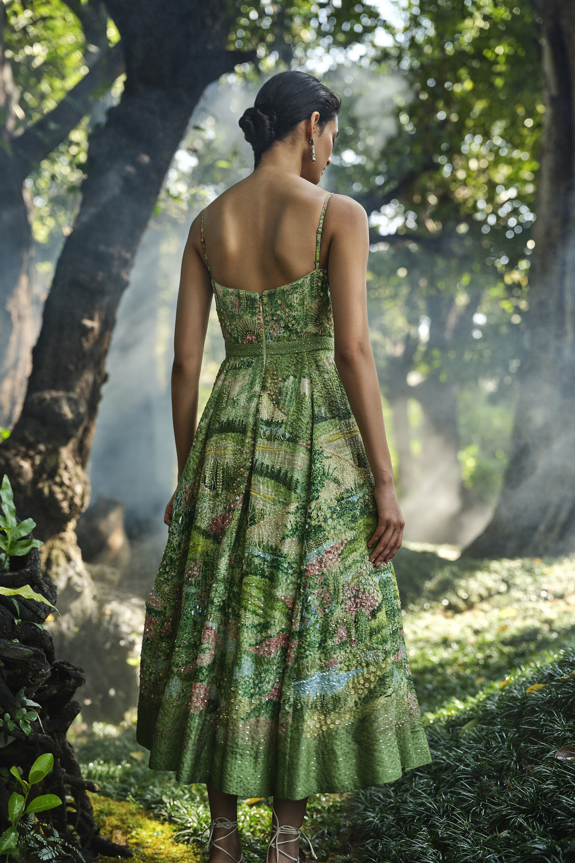 スーツ・フォーマル・ドレス Ameri Medi Forest Embroidery Dress 値下げ】AMERI MEDI FOREST EMBROIDERY DRESS