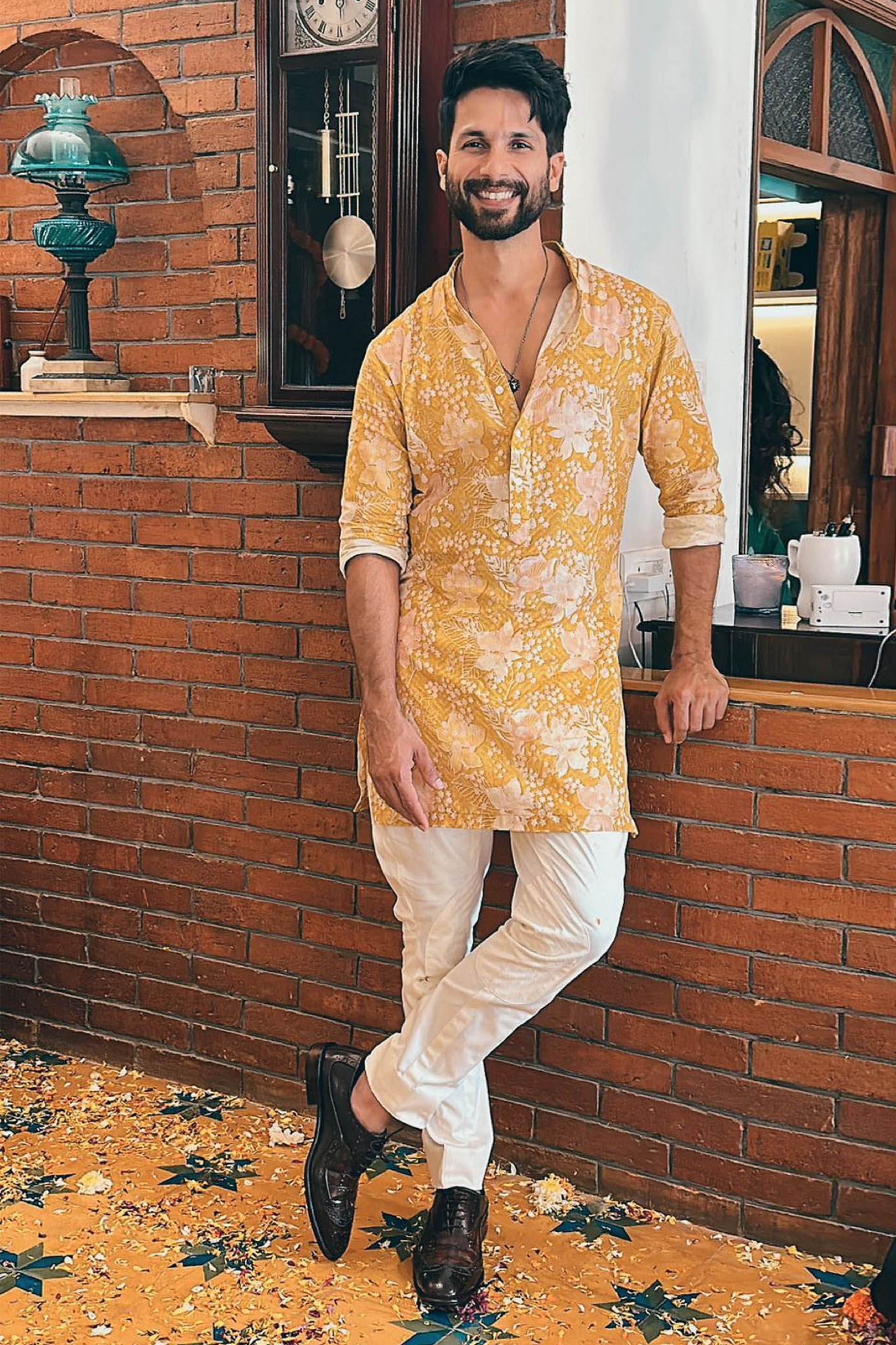 Celebrity kurtis online shopping store