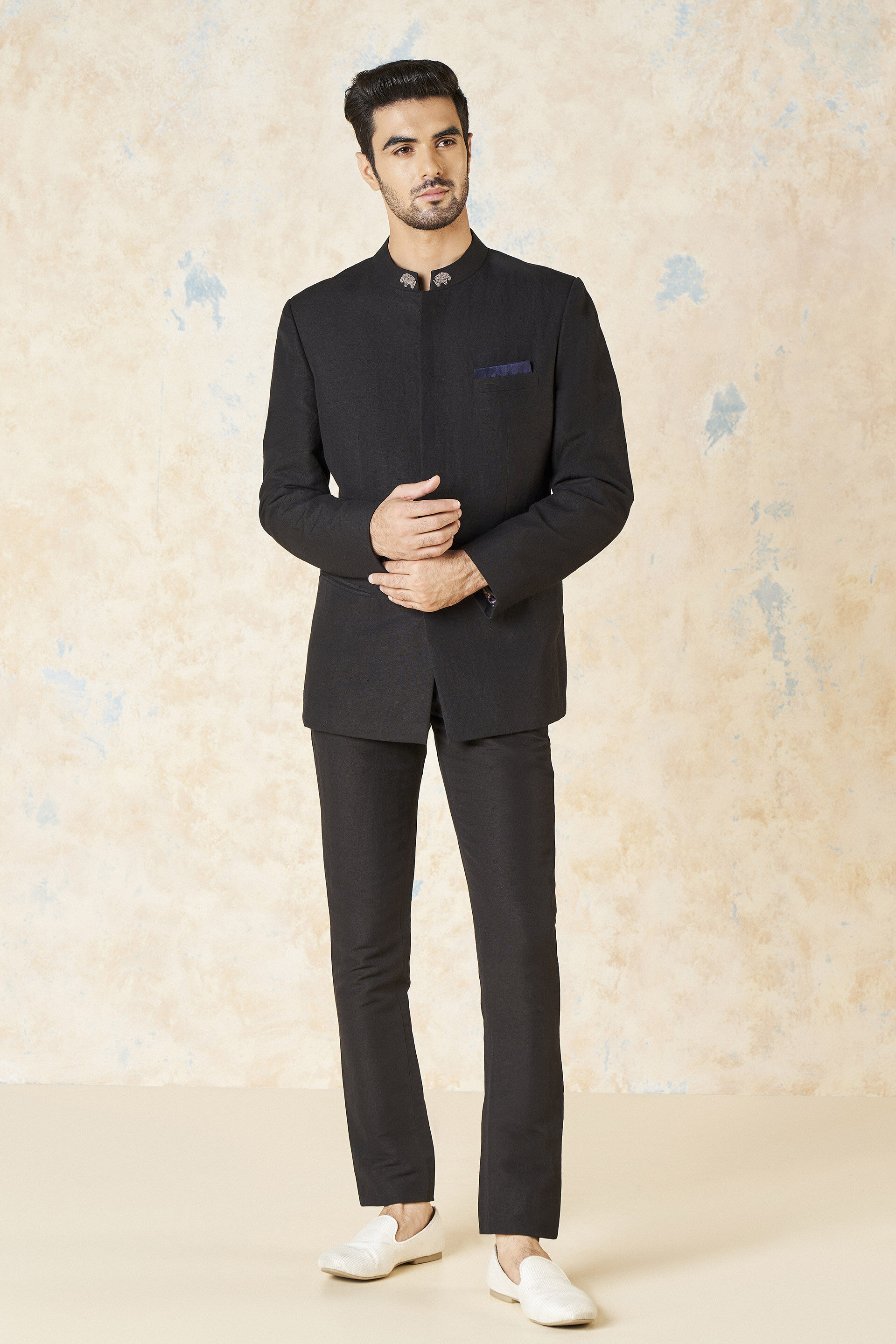 Nadin Bandhgala - Black