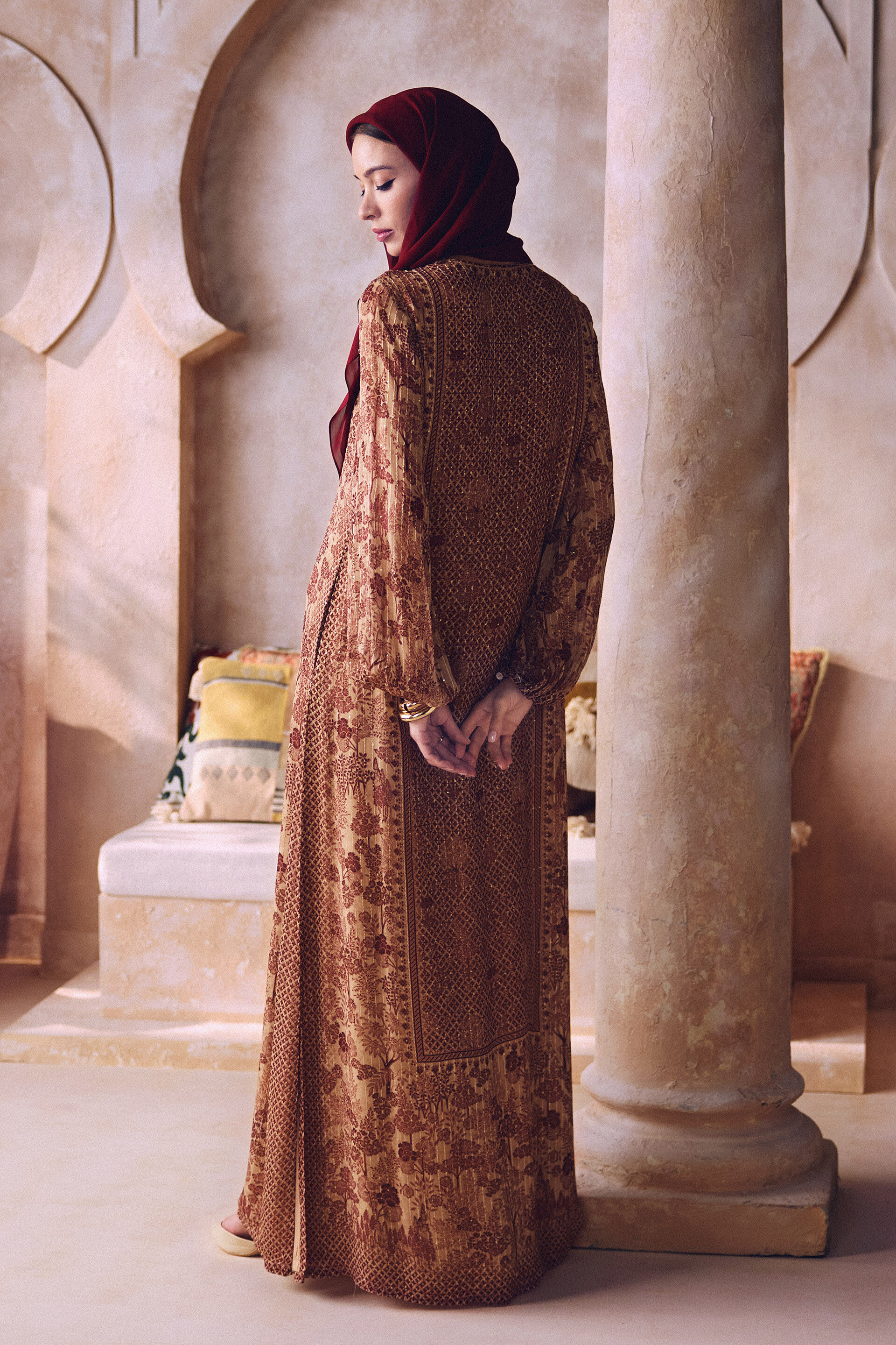 Iqra Kaftan - Wine