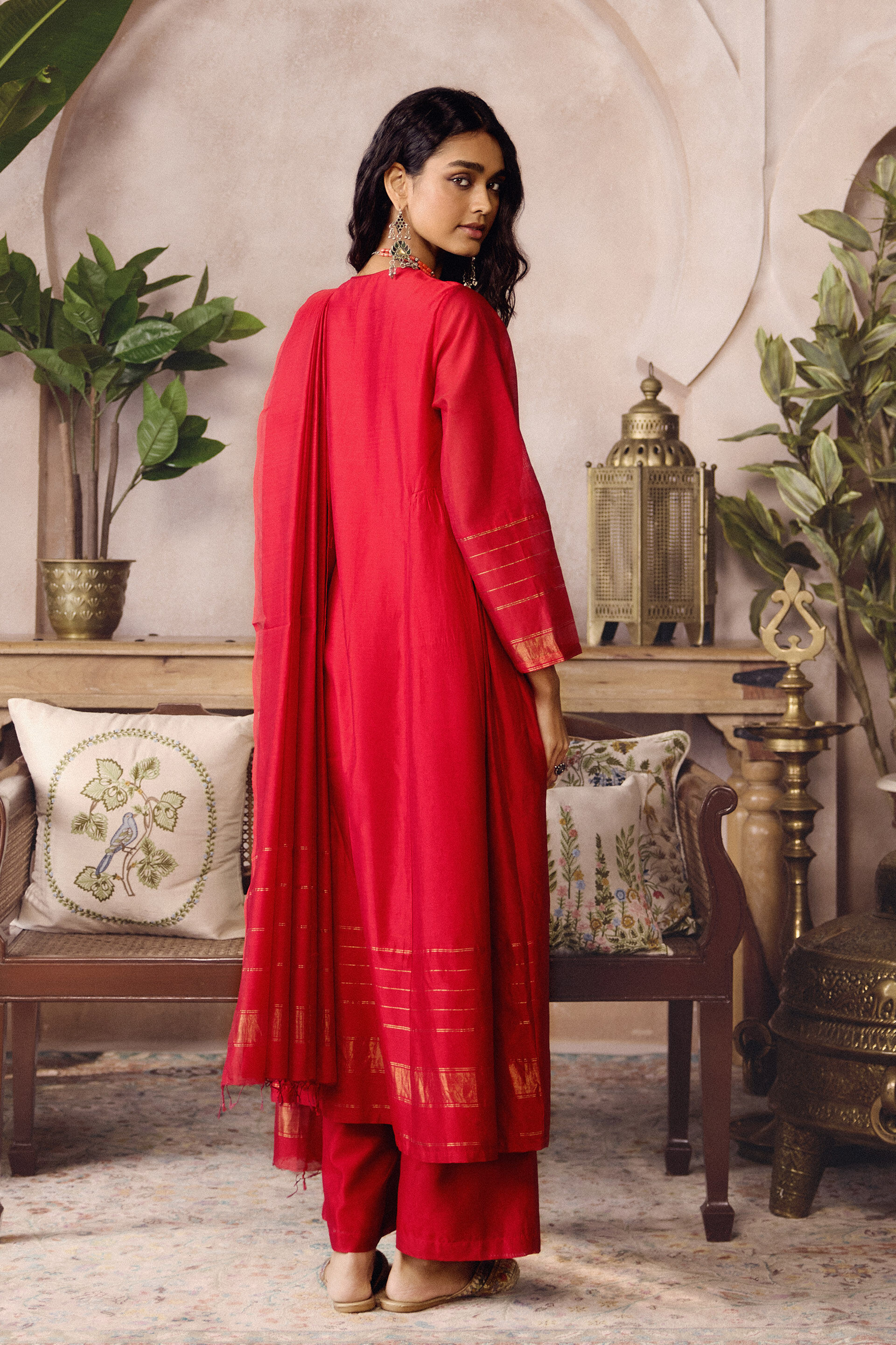Ruska Handwoven Maheshwari Kurta Set - Red