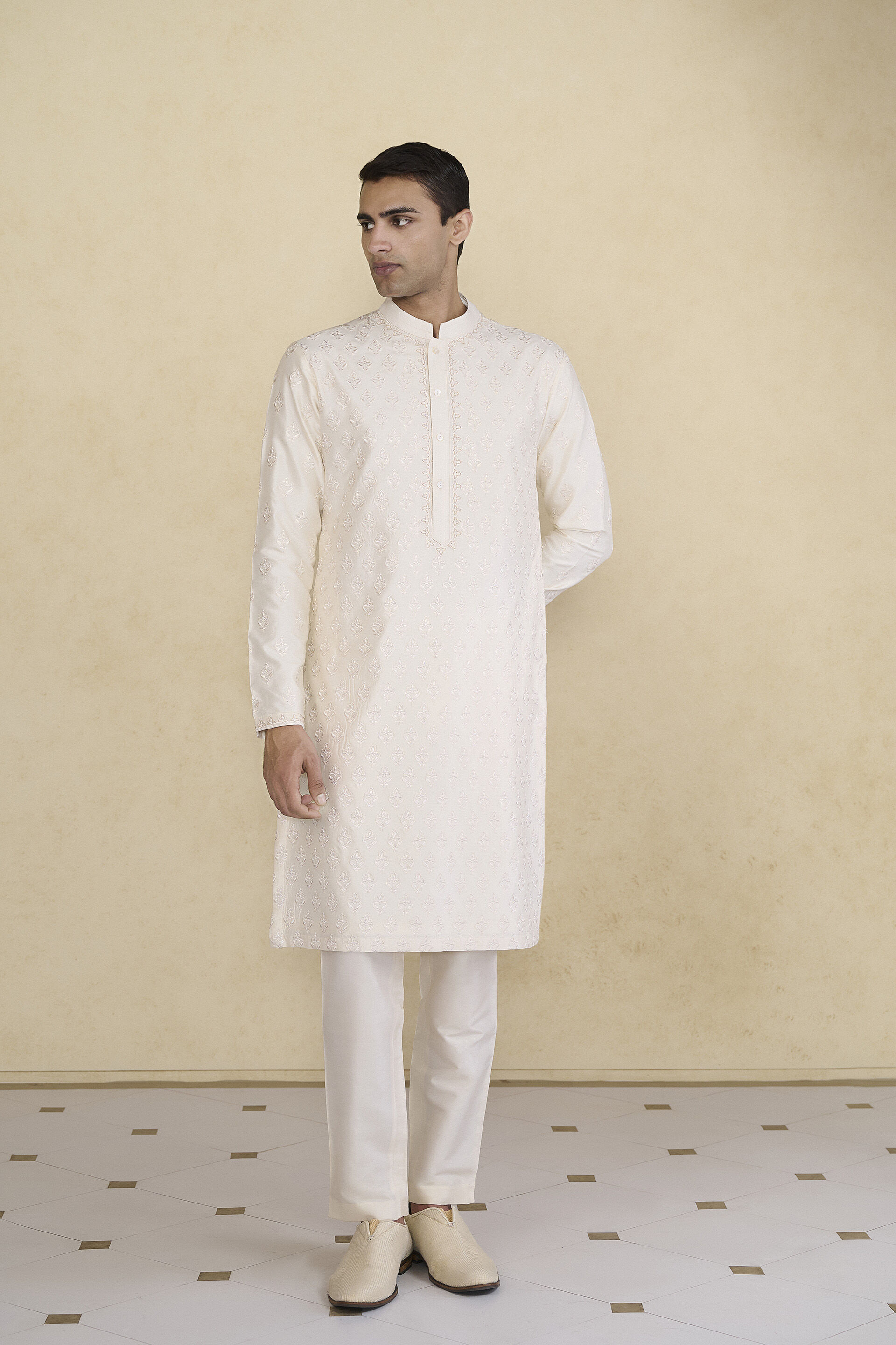 Tuhin Embroidered Silk Kurta - Ivory, Ivory, image 2