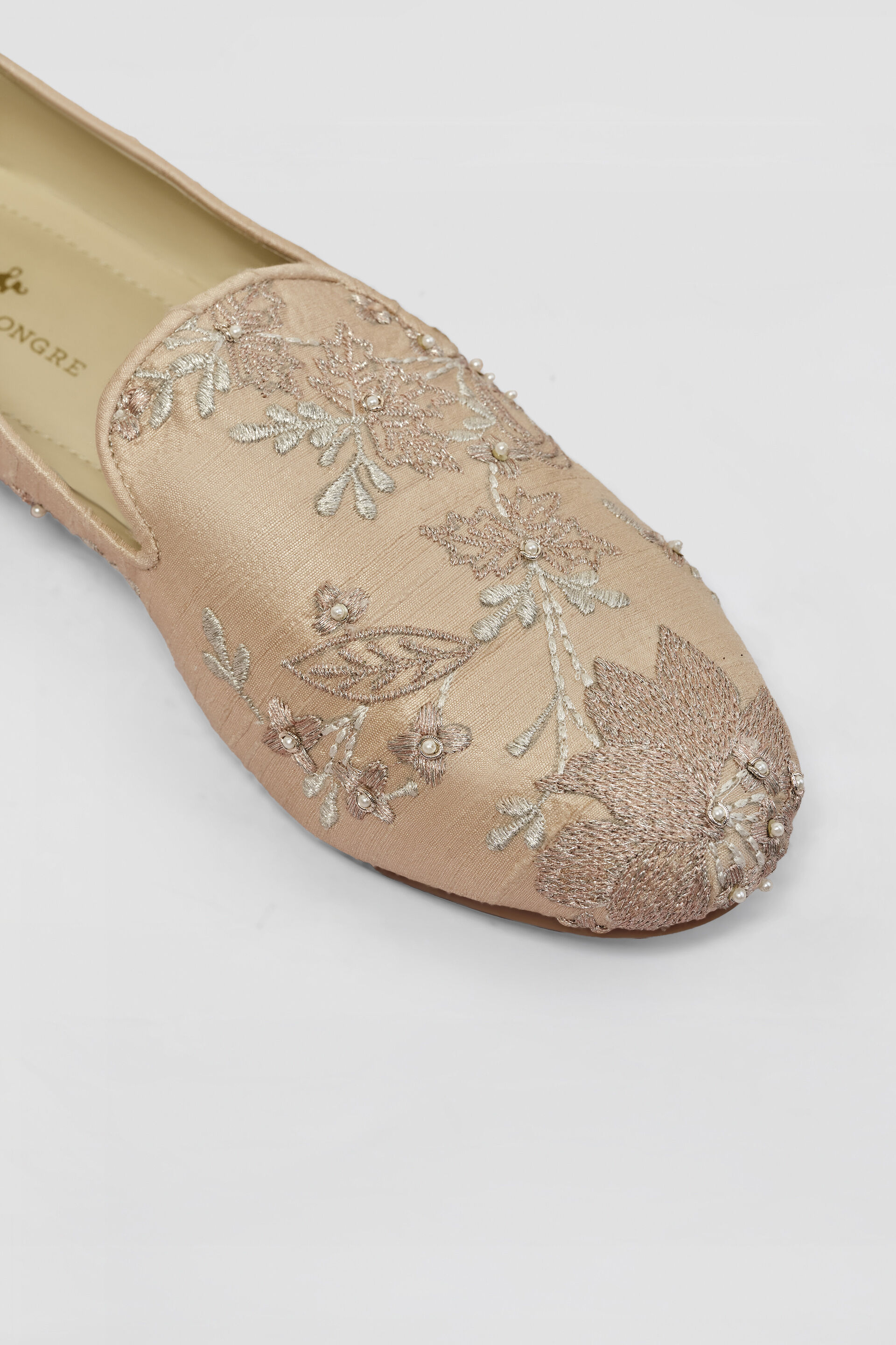 Avnendra Embroidered Silk Mojris - Champagne, Champagne, image 3