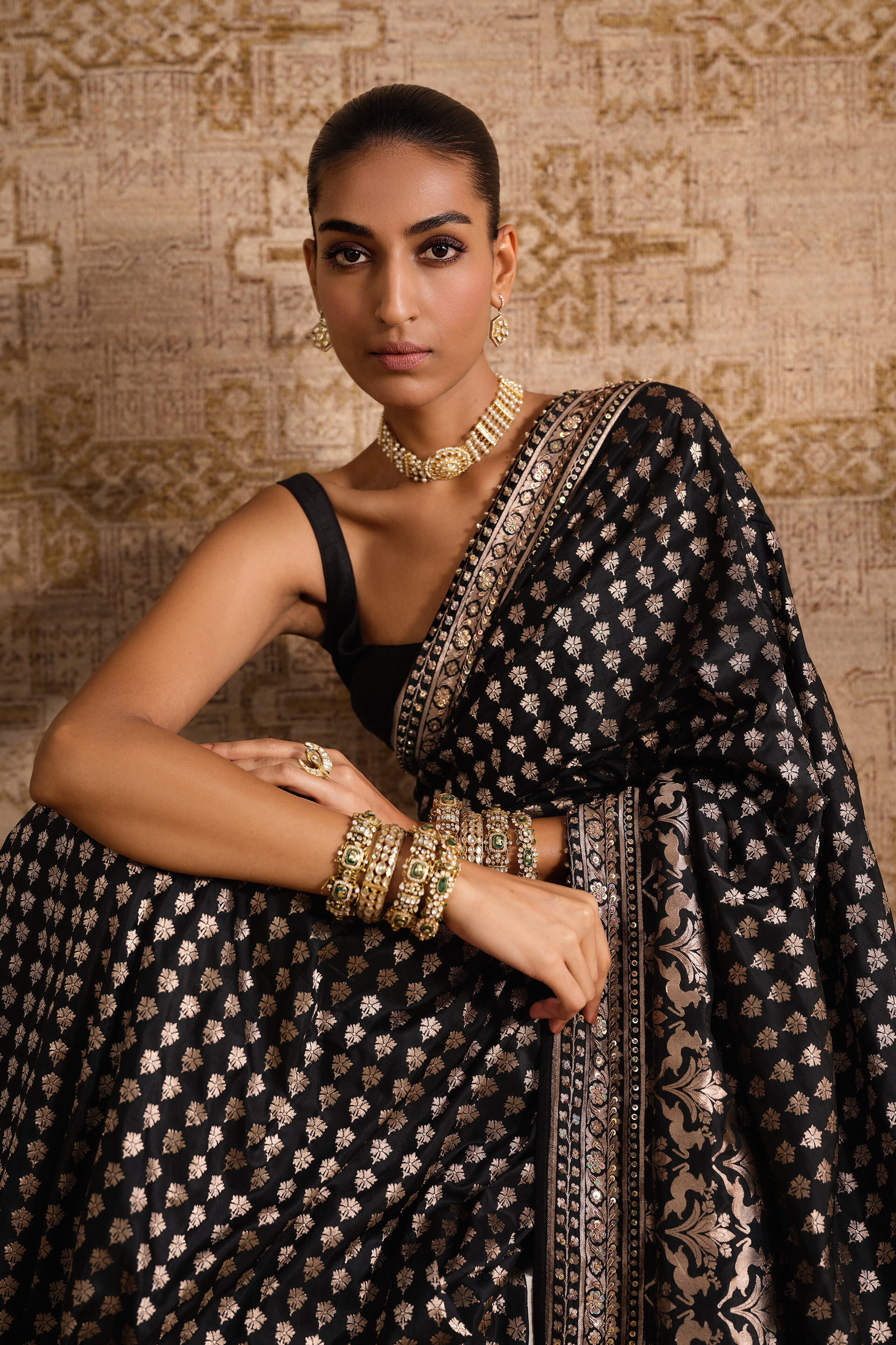 Suvrata Handwoven Benarasi Silk Saree - Black, Black, image 5