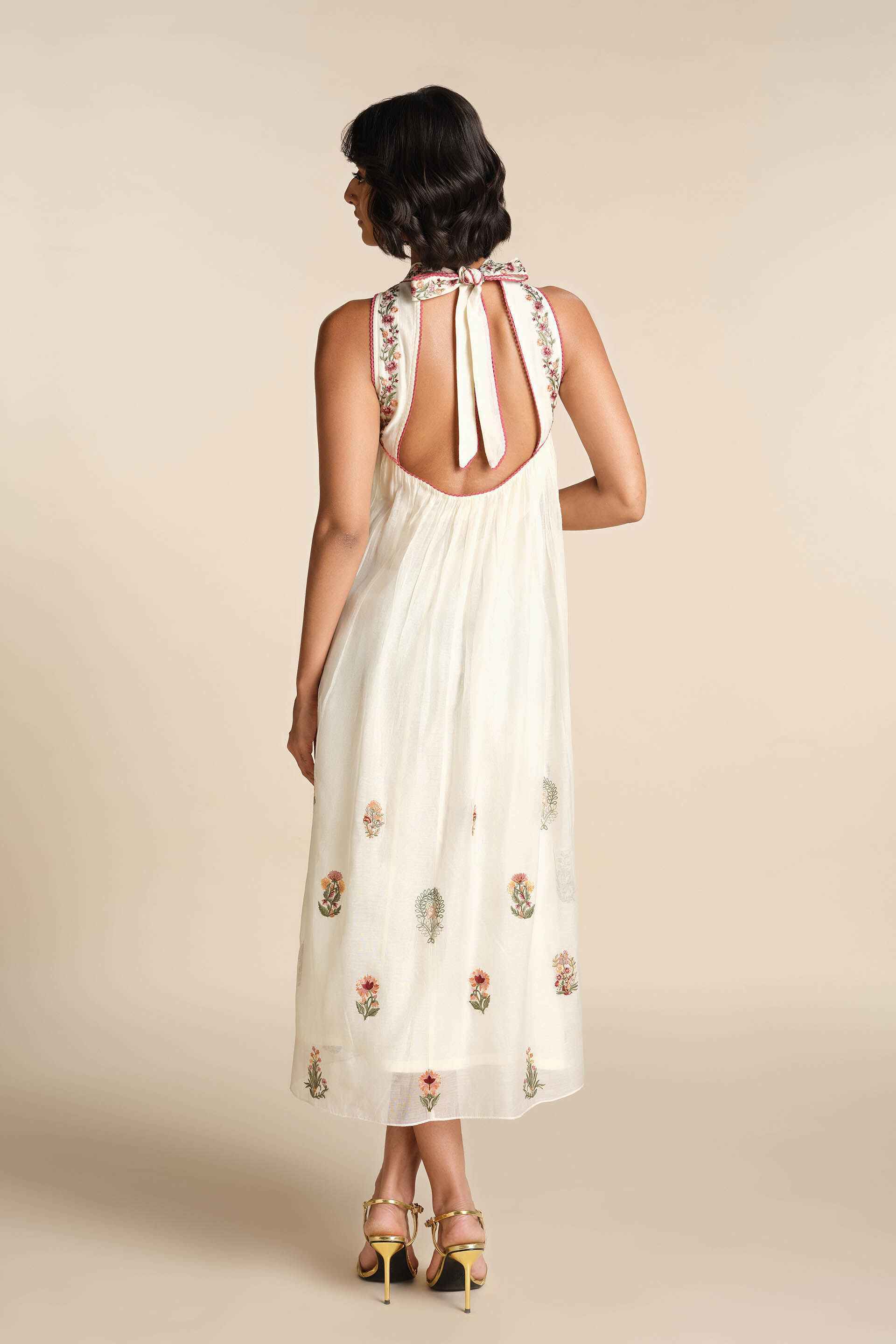 Gelnora Embroidered Mul Dress - Natural