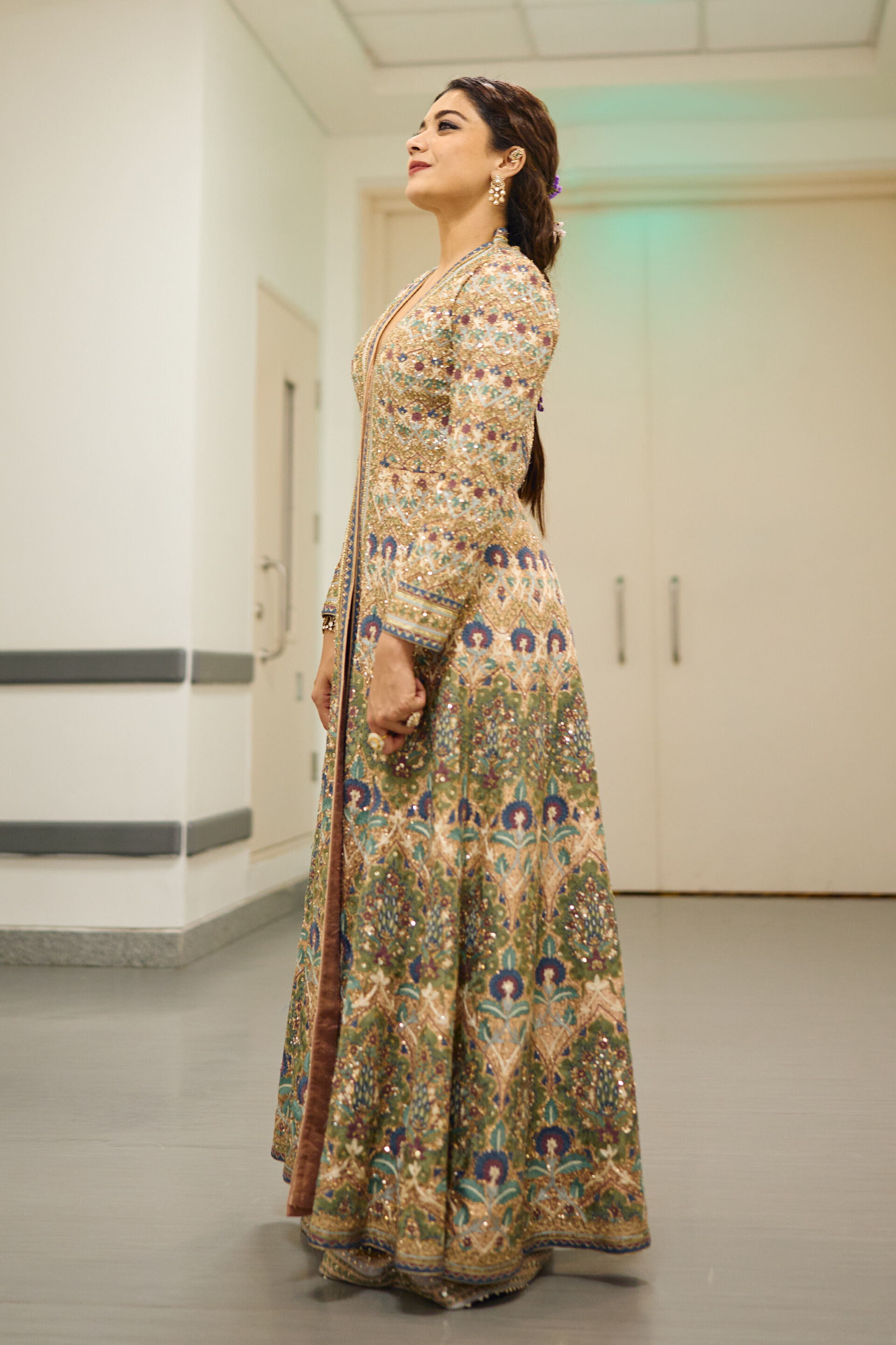 Krandasi Embroidered Zardozi Jacket Set - Blush, , image 3