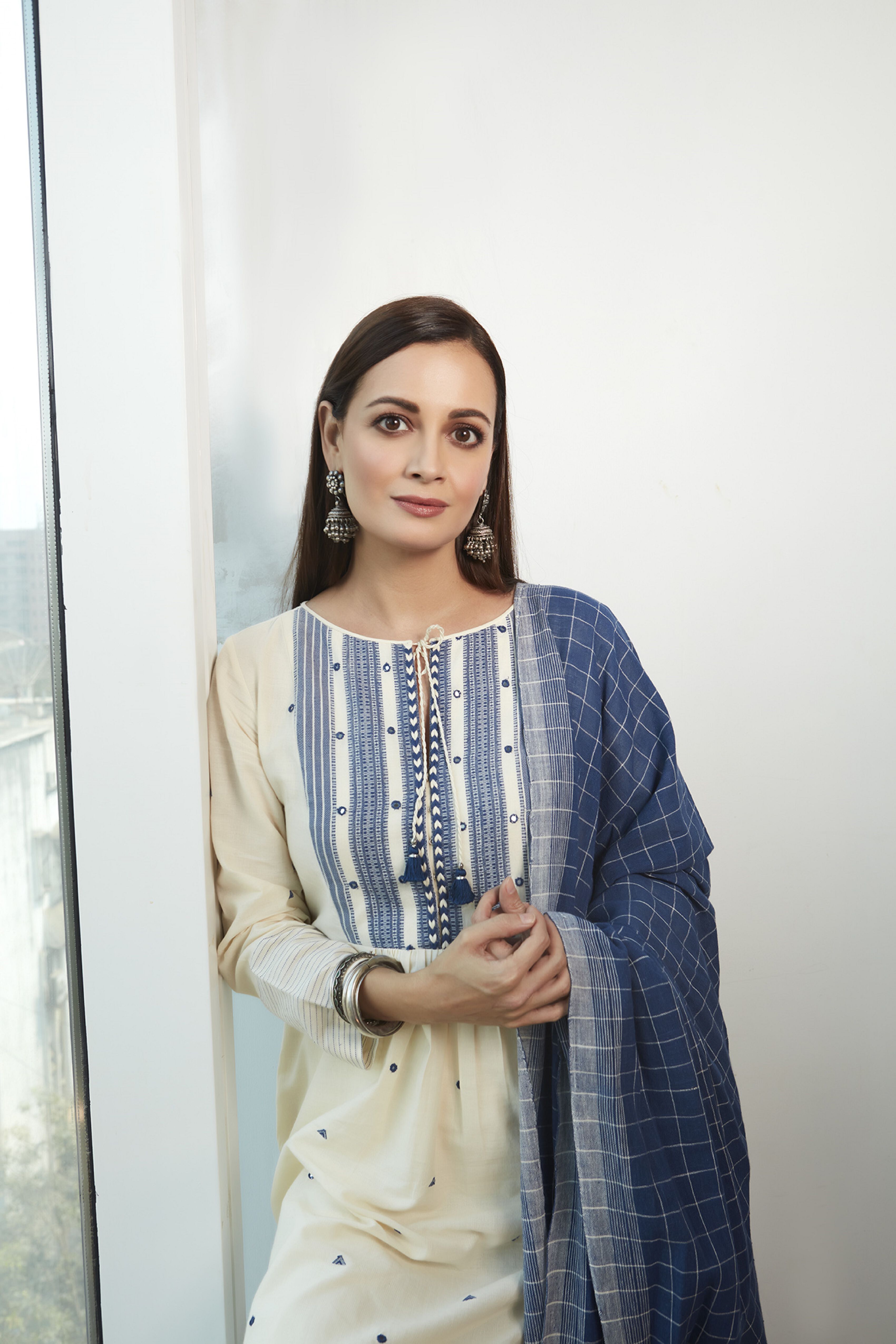 Soha Kurta Set-Cream with Zaahira Dupatta-Blue, , image 2