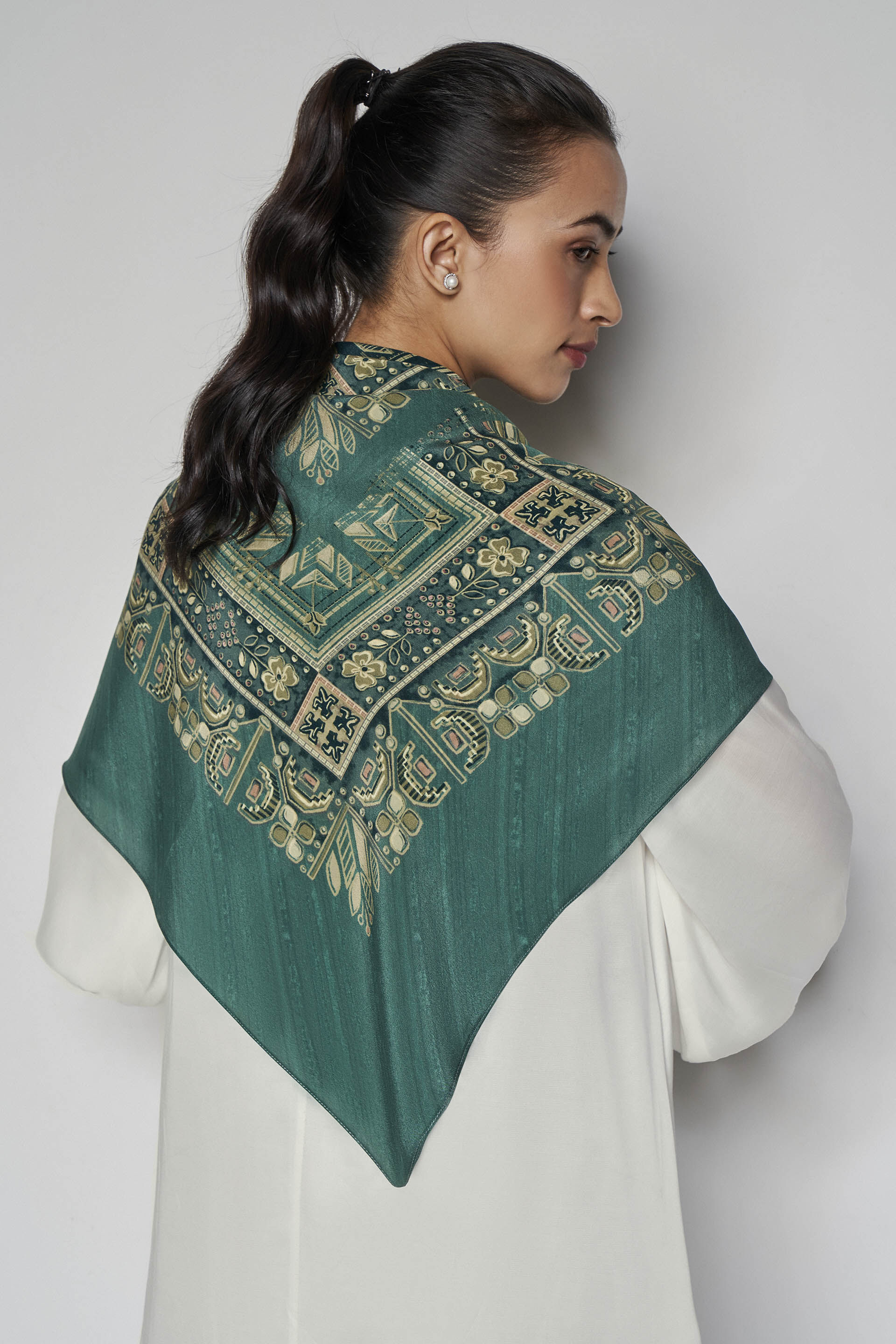 Nokomis Scarf Green
