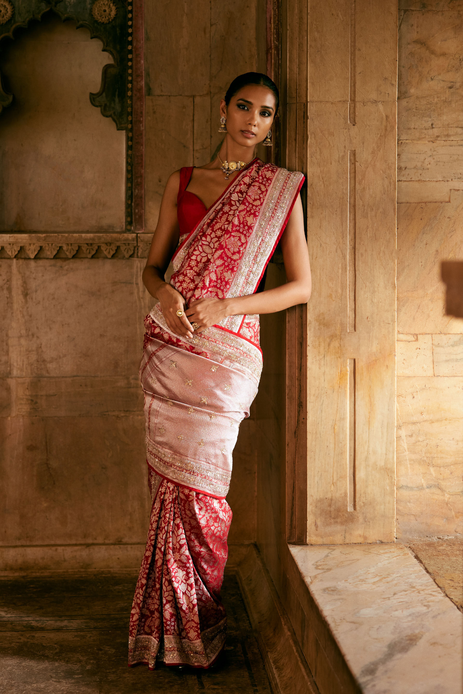 Bhaanavi Handwoven Benarasi Silk Saree - Red
