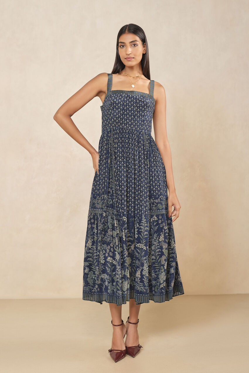 designer women dresses Buy Luxury Indian and for Online range offers perfect dresses for every occasion Designer Dresses for Women Online