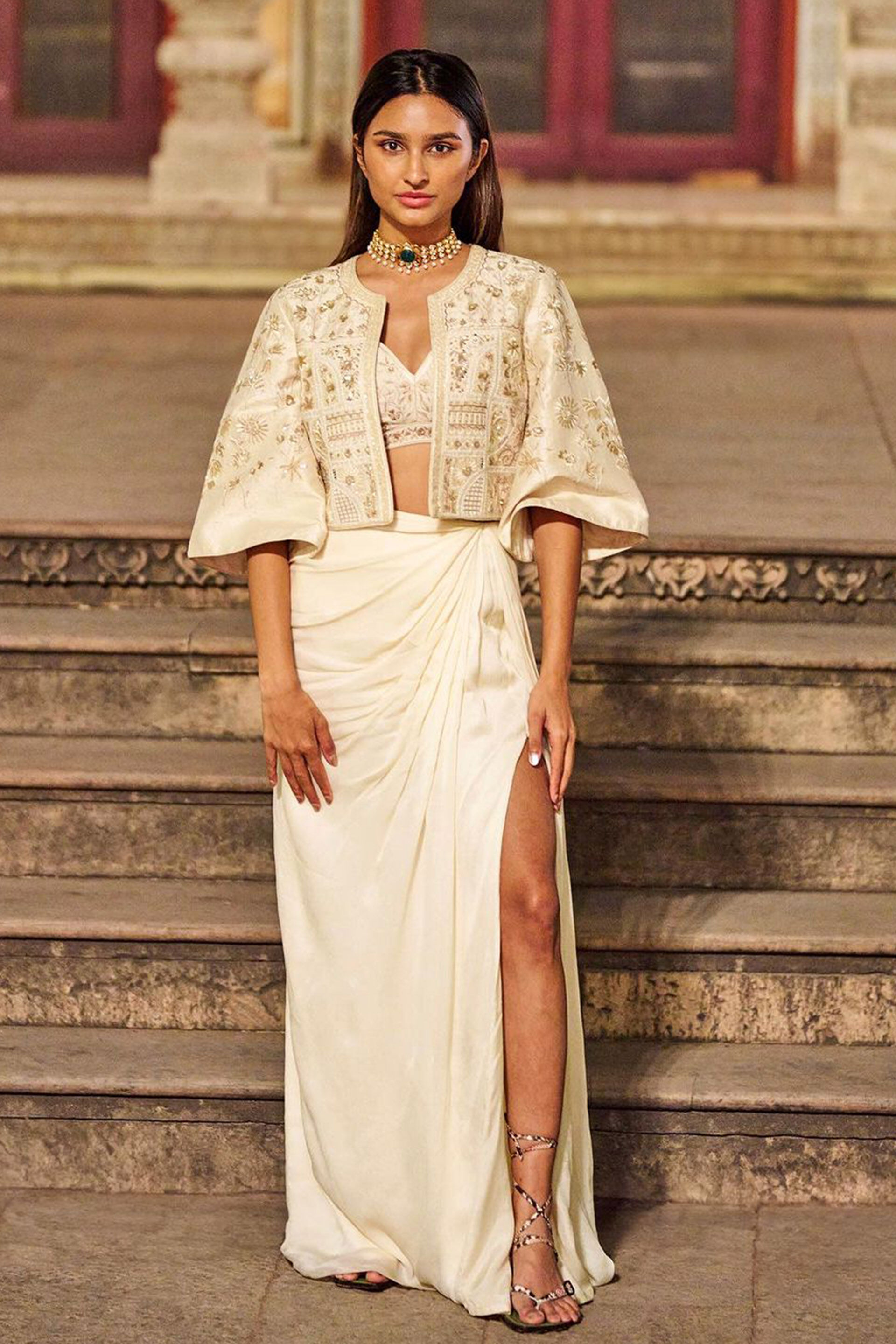 Mesnata Embroidered Skirt Set - Ivory