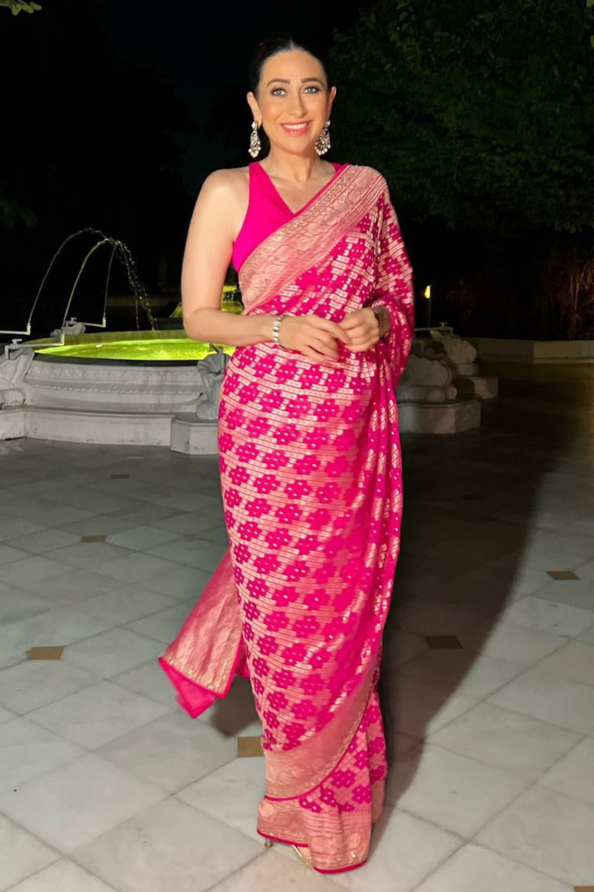Anita dongre sales gota patti saree