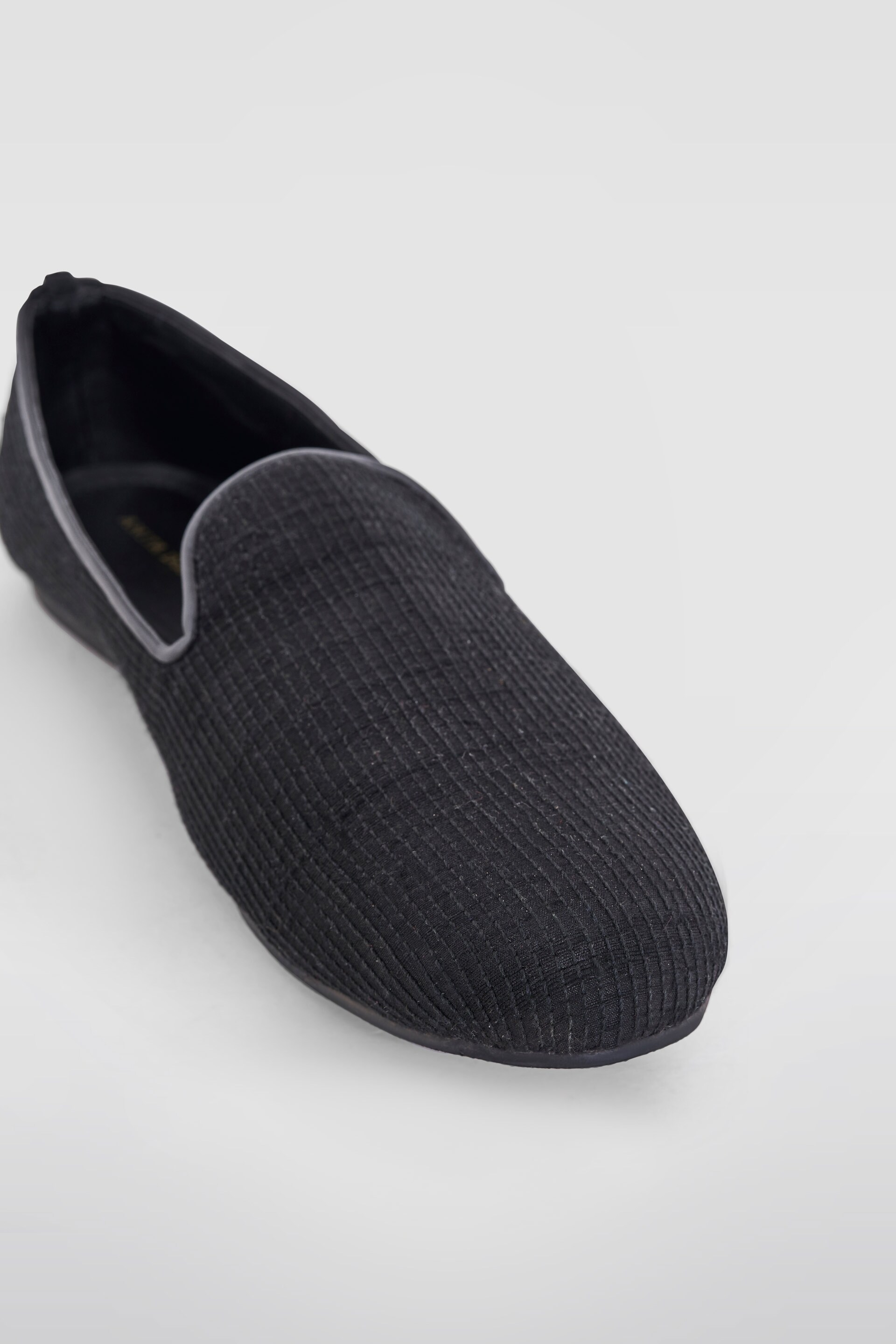 Zaid Mojris - Black, Black, image 2