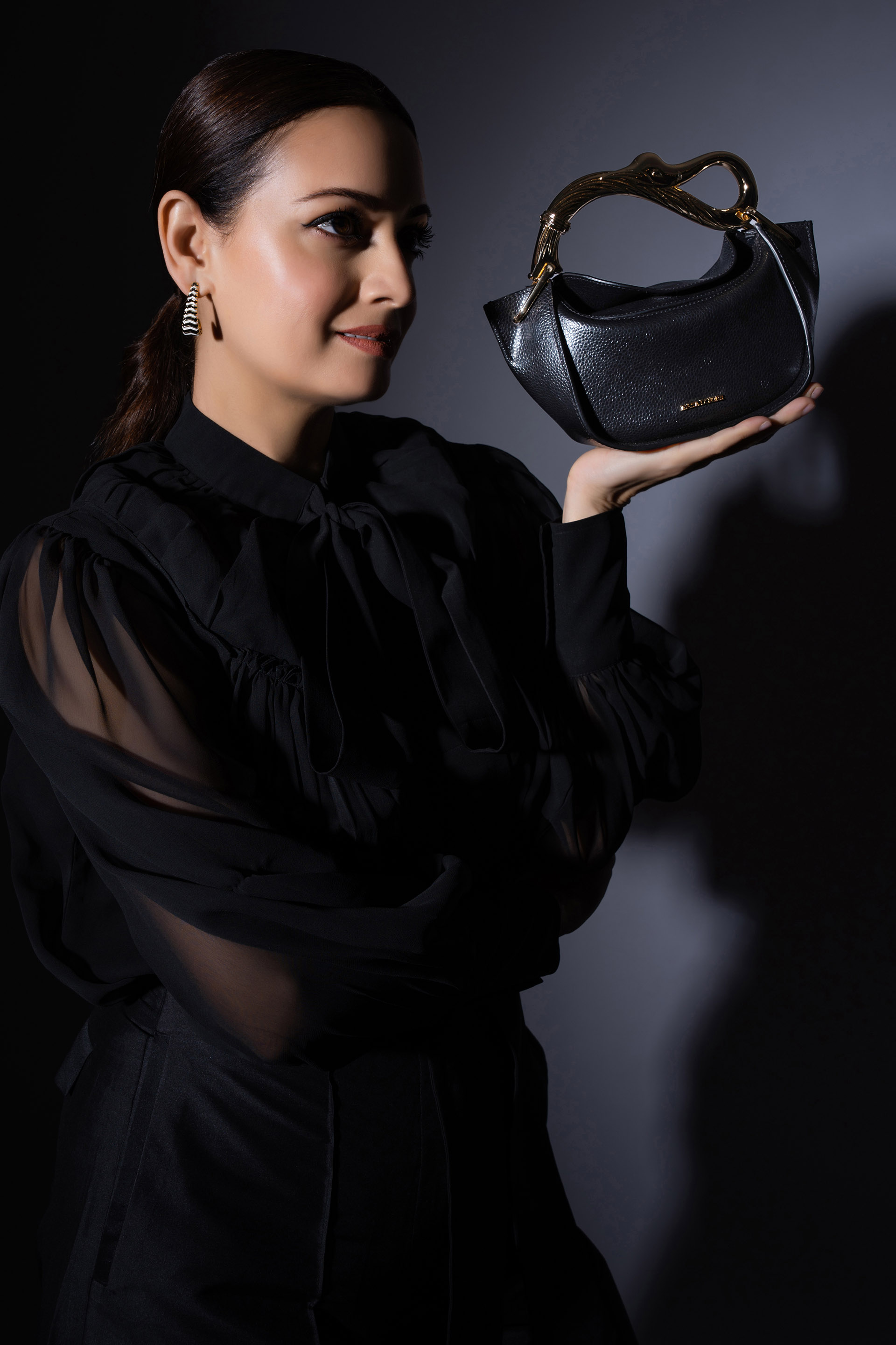 Black mini grab bag discount